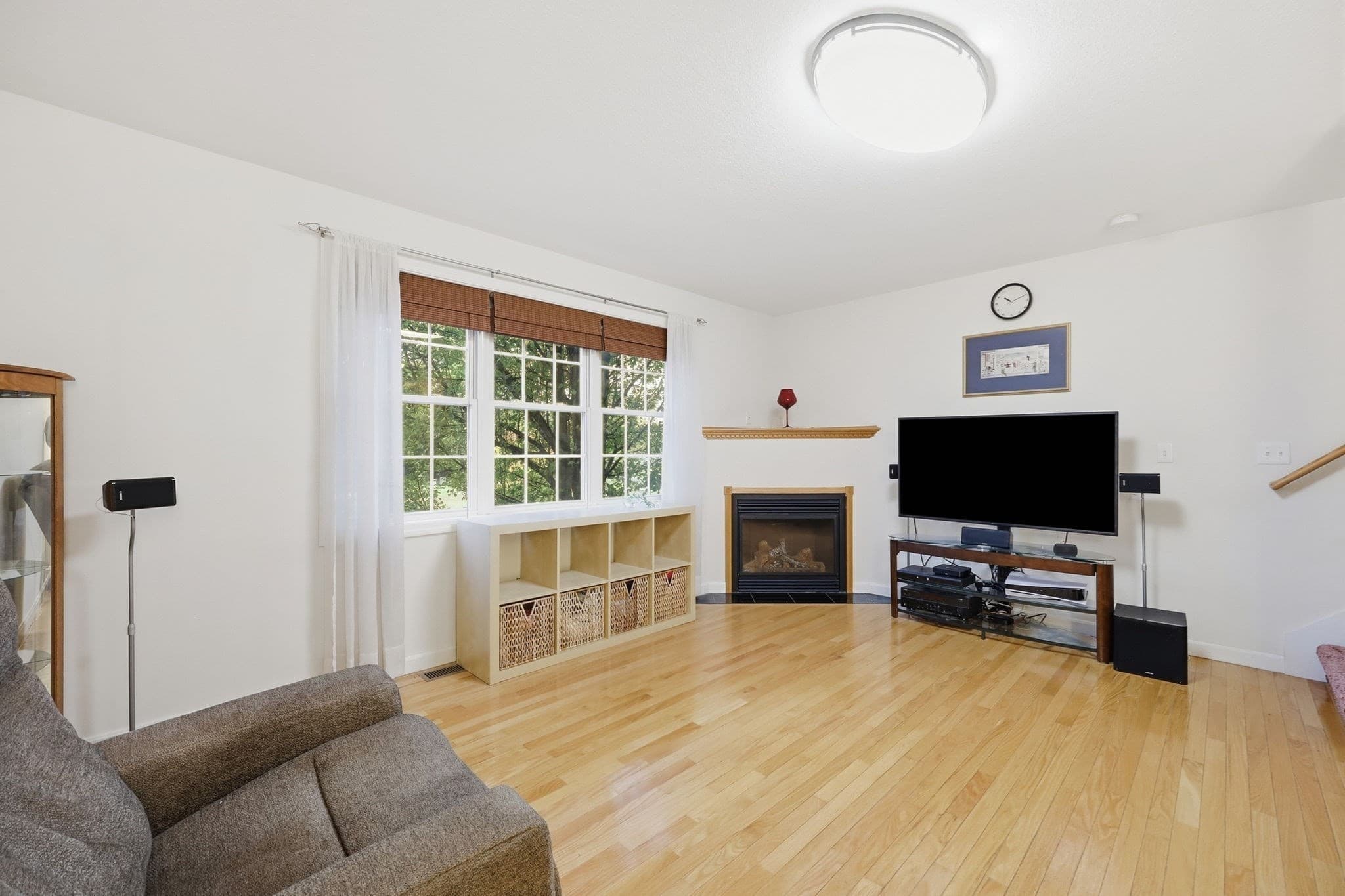 Condominium at 10 Regency Ct # 10, Chicopee MA 01020, photo 3 of 26