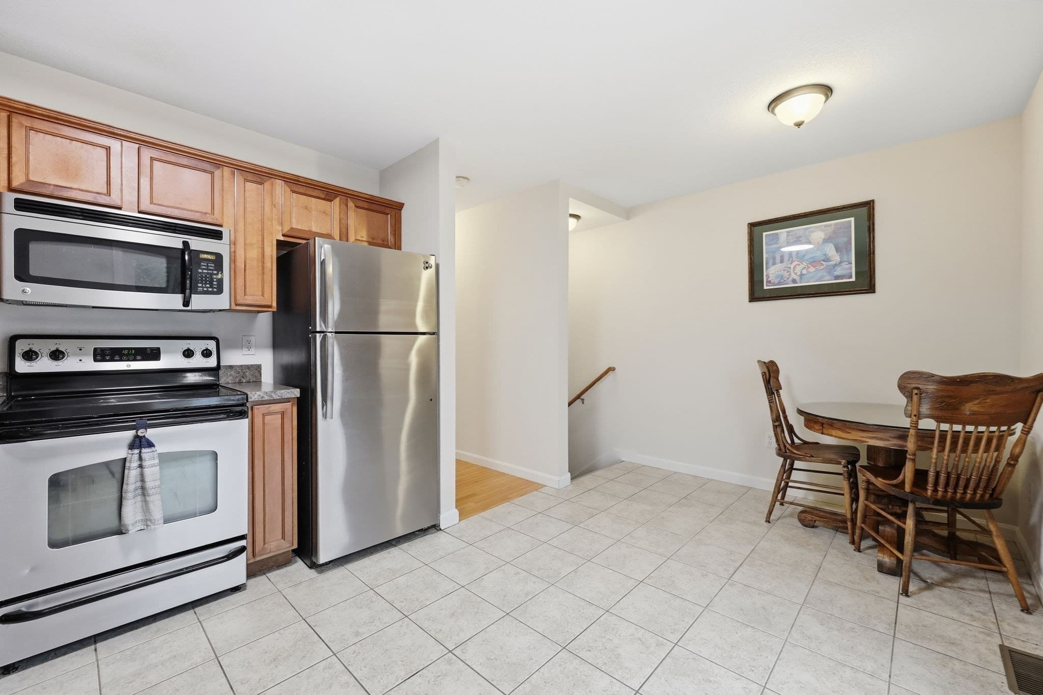 Condominium at 10 Regency Ct # 10, Chicopee MA 01020, photo 10 of 26