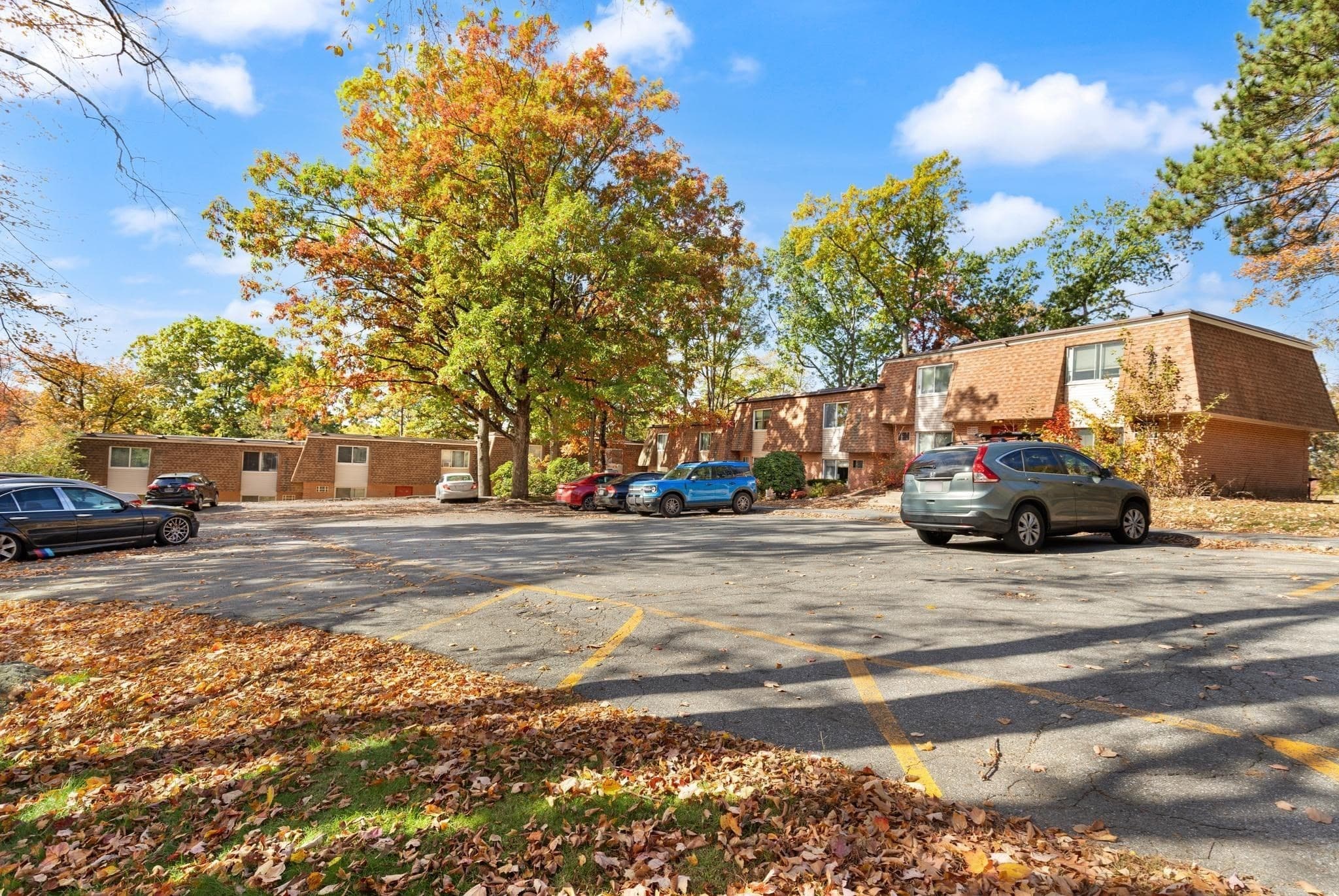 244 18th St # 3, Dracut MA 01826