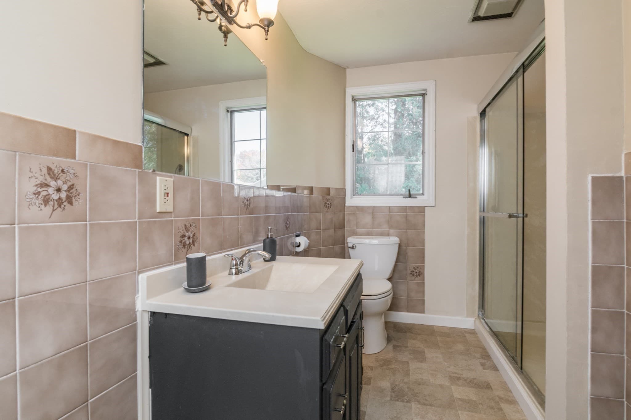 Single Family Residence at 115 Wolcott Avenue, West Springfield MA 01089, photo 17 of 36