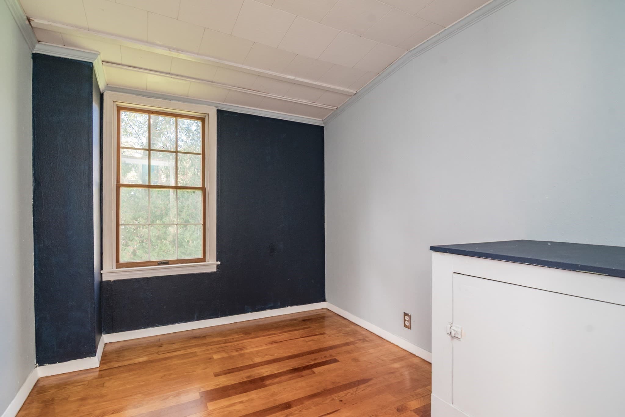 Single Family Residence at 115 Wolcott Avenue, West Springfield MA 01089, photo 26 of 36