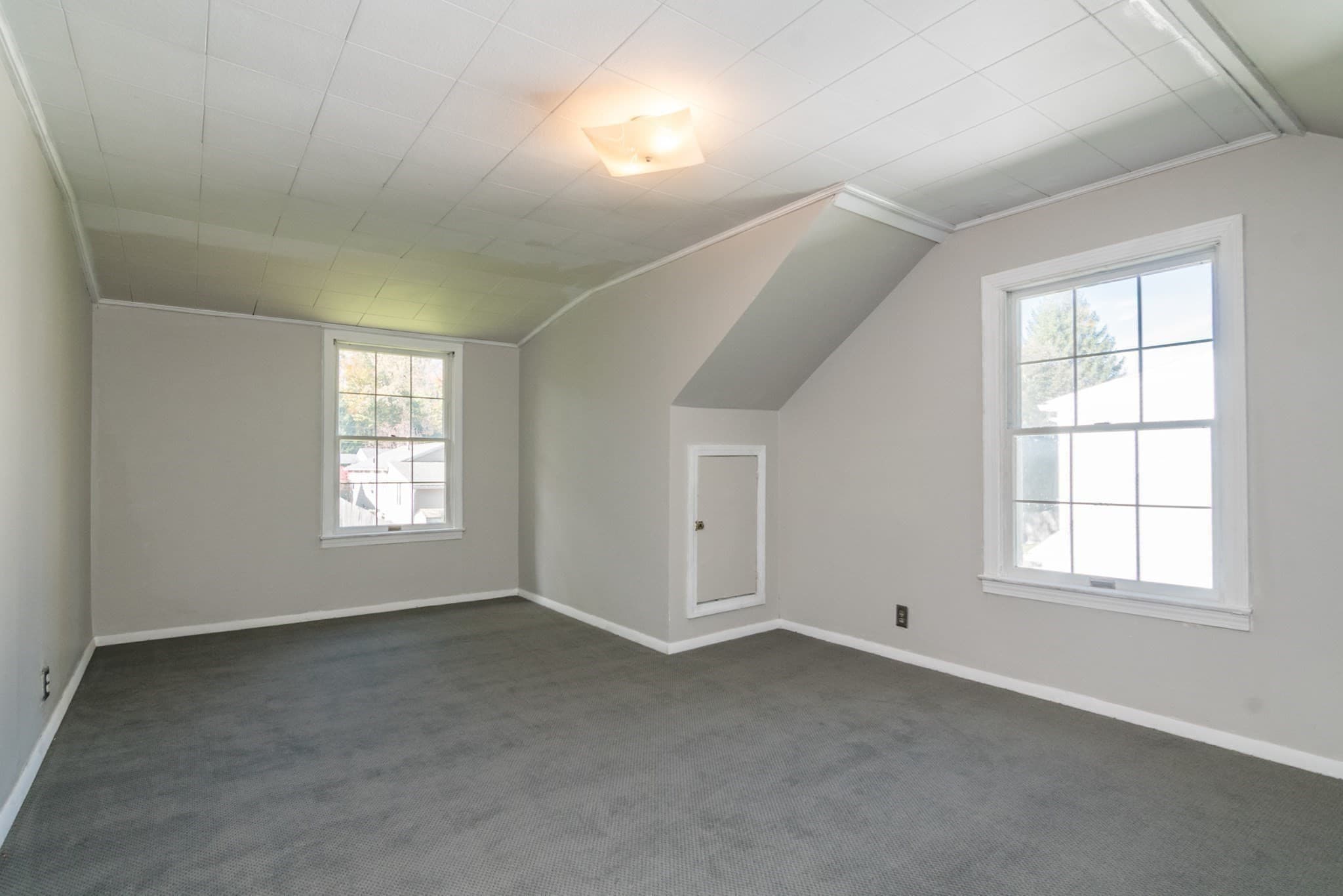 Single Family Residence at 115 Wolcott Avenue, West Springfield MA 01089, photo 24 of 36