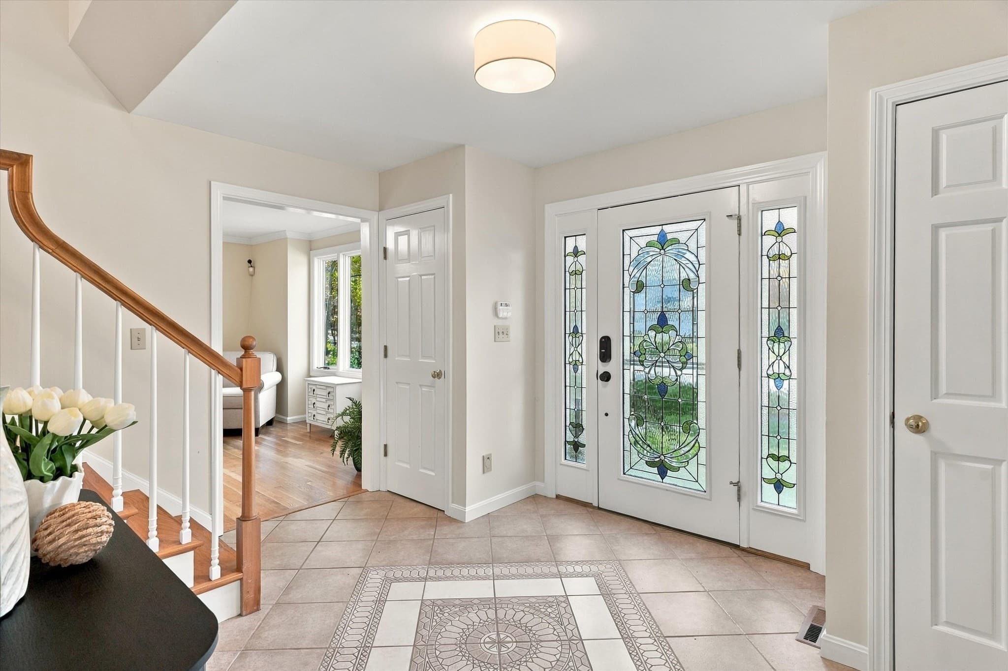 Single Family Residence at 7 Country Lake Road, Methuen MA 01844, photo 5 of 42