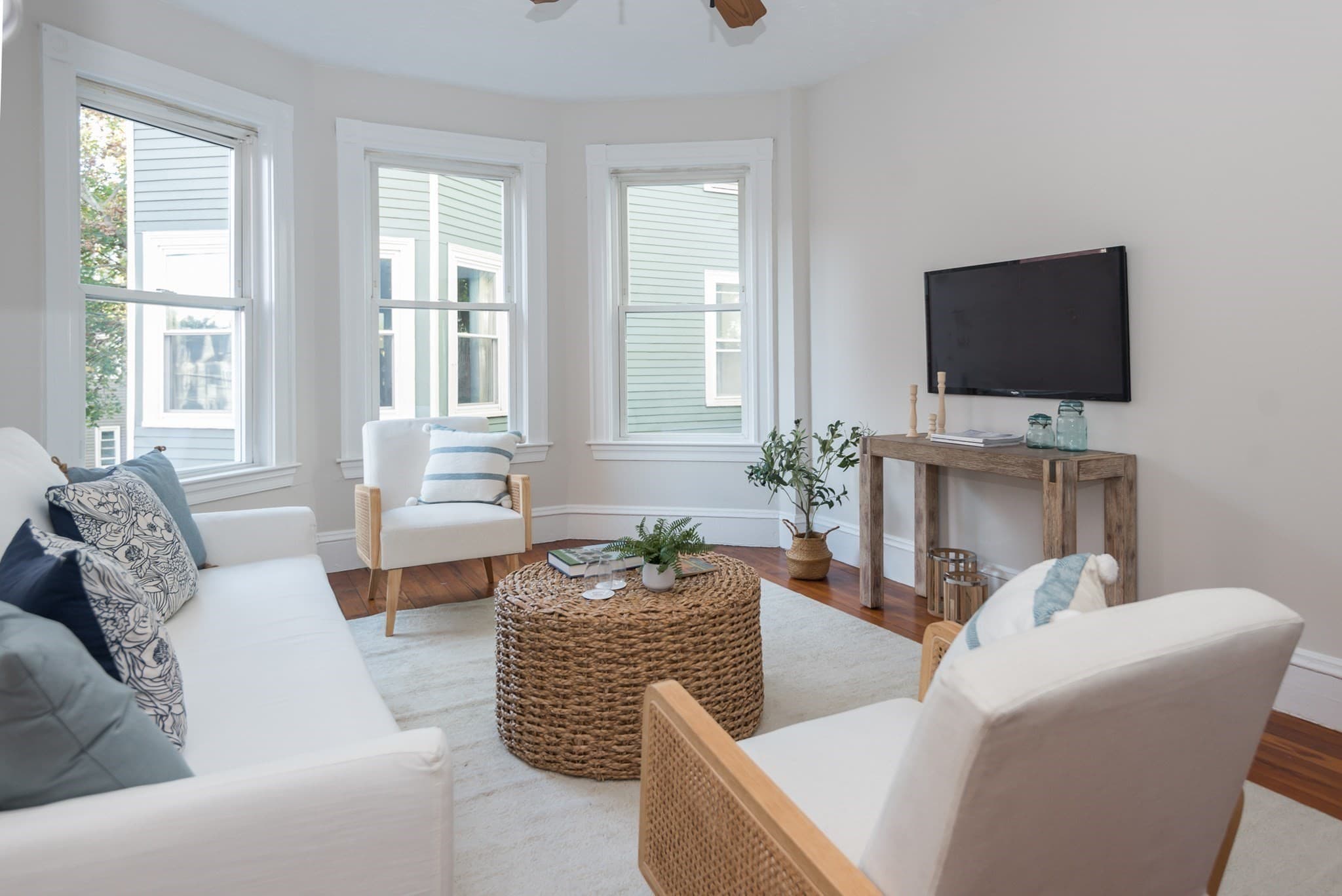 Condominium at 16-1/2 Magnolia Ave # 2, Cambridge MA 02138, photo 7 of 28