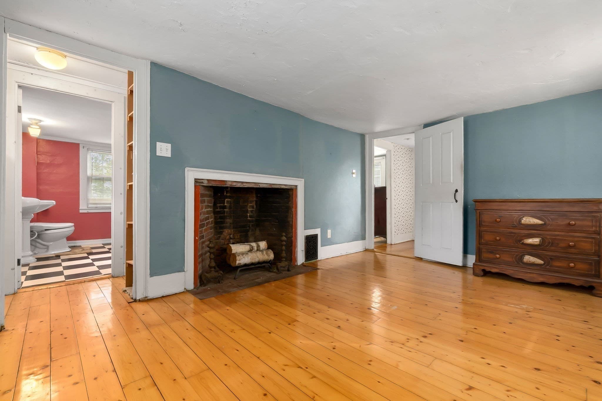Single Family Residence at 54 Buffum Street, Salem MA 01970, photo 18 of 28