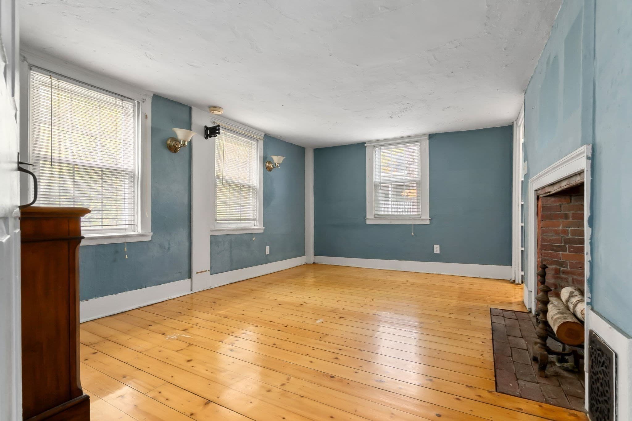 Single Family Residence at 54 Buffum Street, Salem MA 01970, photo 19 of 28