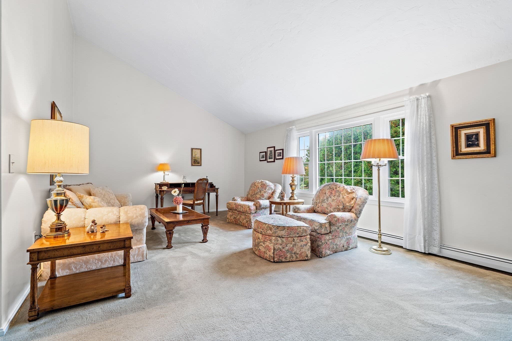 Single Family Residence at 1 Indian Meadow Drive, Northborough MA 01532, photo 17 of 42