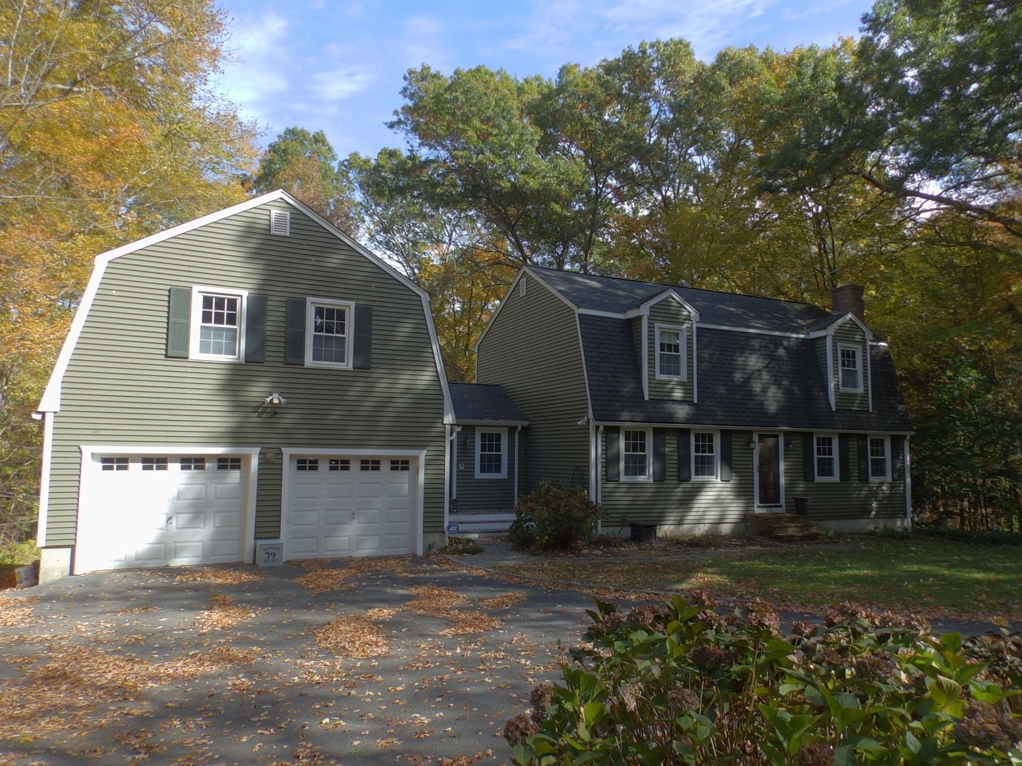 Single Family Residence at 474 Pike Ue, Attleboro MA 02703, photo 3 of 27