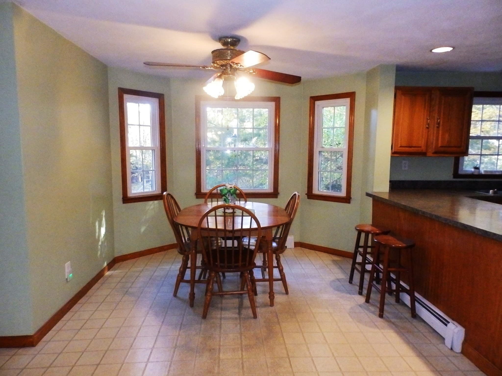 Single Family Residence at 474 Pike Ue, Attleboro MA 02703, photo 8 of 27