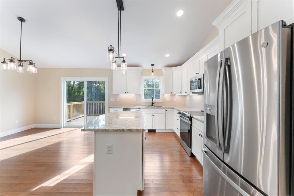 Single Family Residence at 83 Grand View Terrace, Brooklyn CT 06234, photo 13 of 38