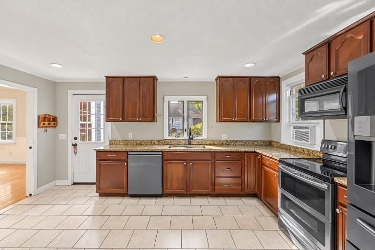 Single Family Residence at 24 Foley St, Attleboro MA 02703, photo 5 of 22
