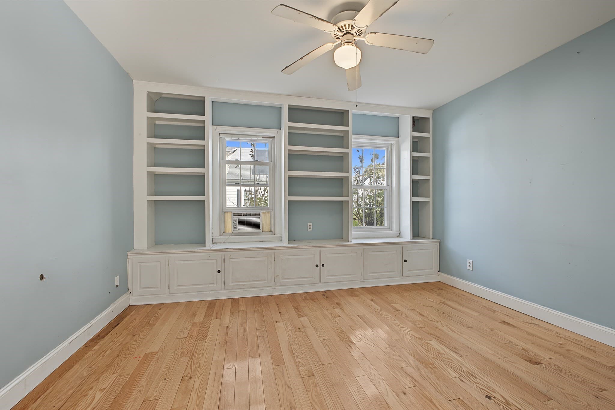 Single Family Residence at 24 Foley St, Attleboro MA 02703, photo 11 of 22