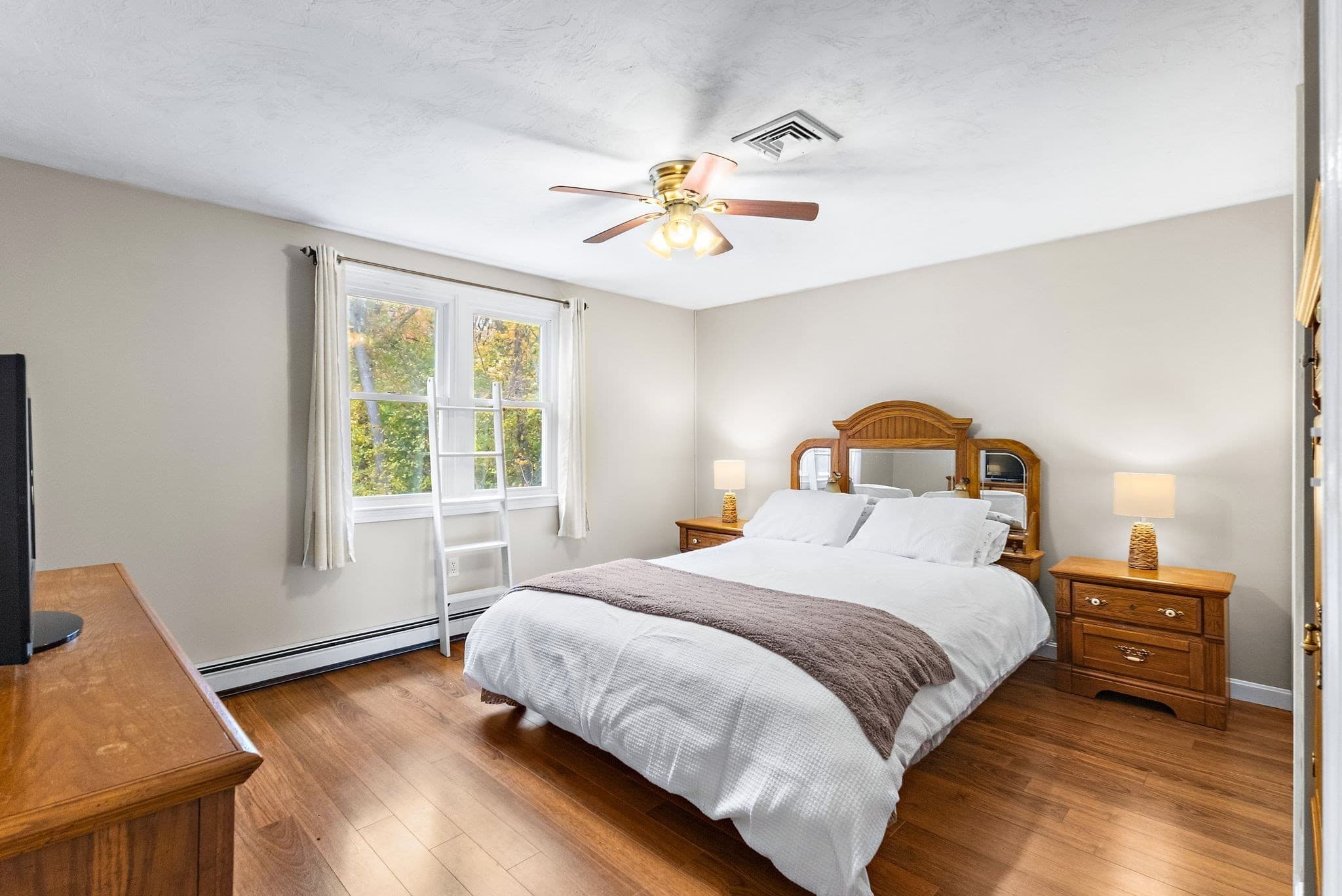 Single Family Residence at 171 Ralph Talbot St, Weymouth MA 02190, photo 17 of 37