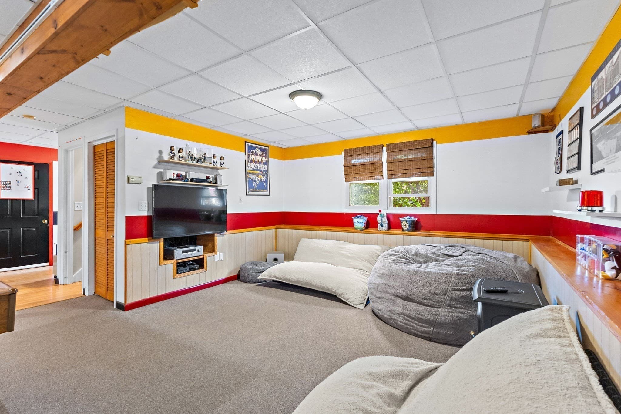 Single Family Residence at 171 Ralph Talbot St, Weymouth MA 02190, photo 26 of 37