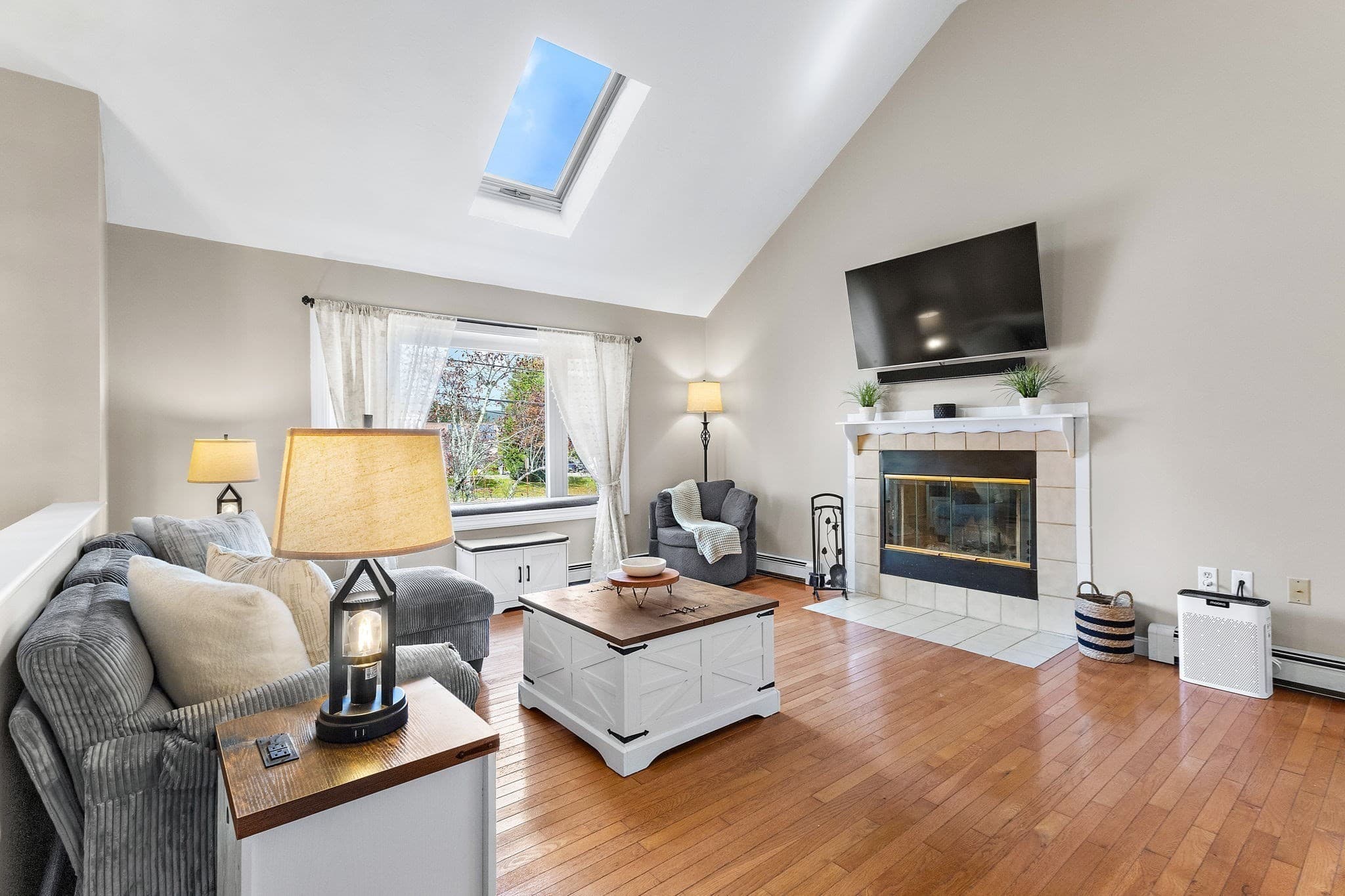 Single Family Residence at 171 Ralph Talbot St, Weymouth MA 02190, photo 7 of 37