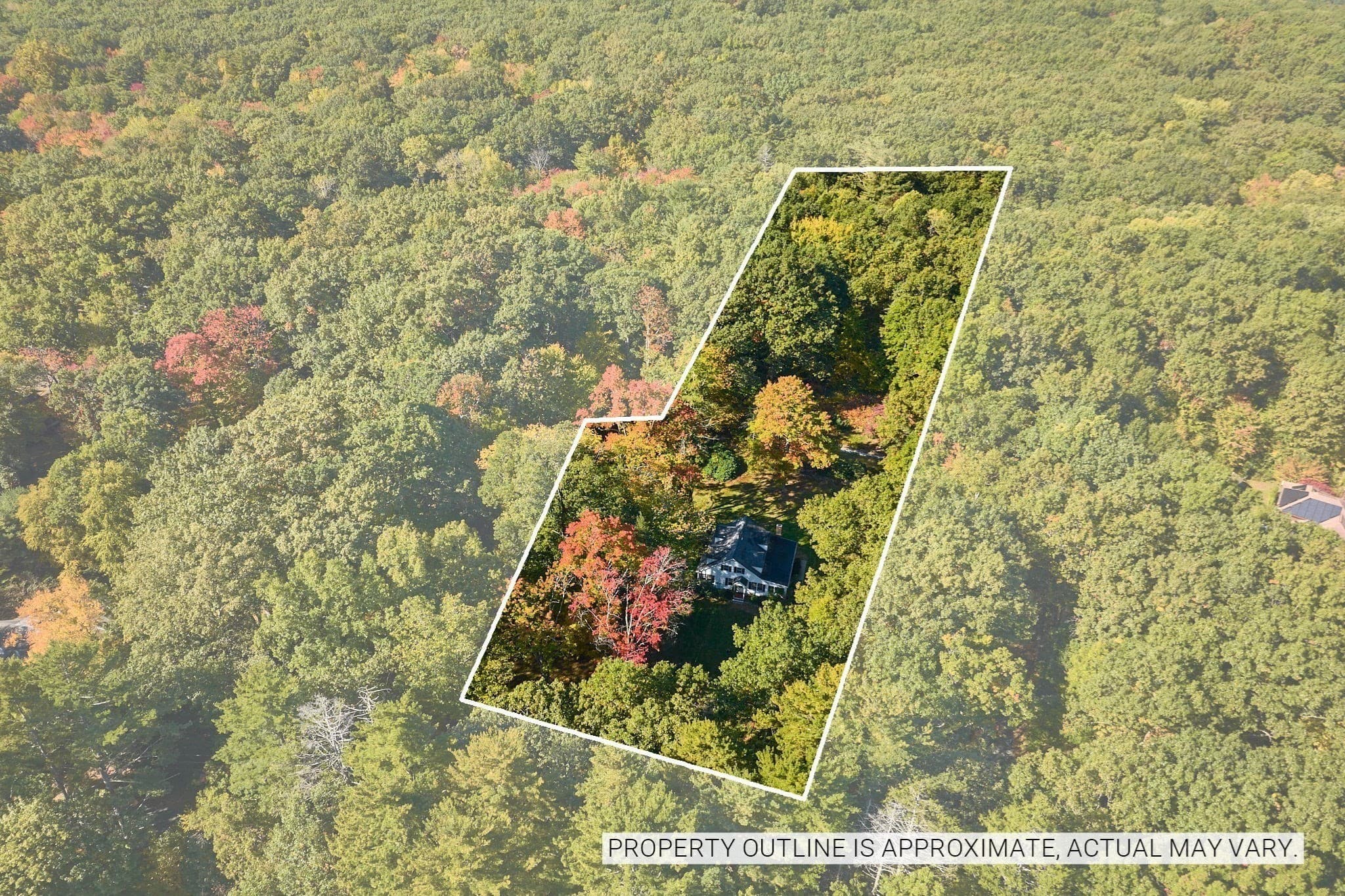 Single Family Residence at 68 Coles Meadow Rd, Northampton MA 01060, photo 3 of 42