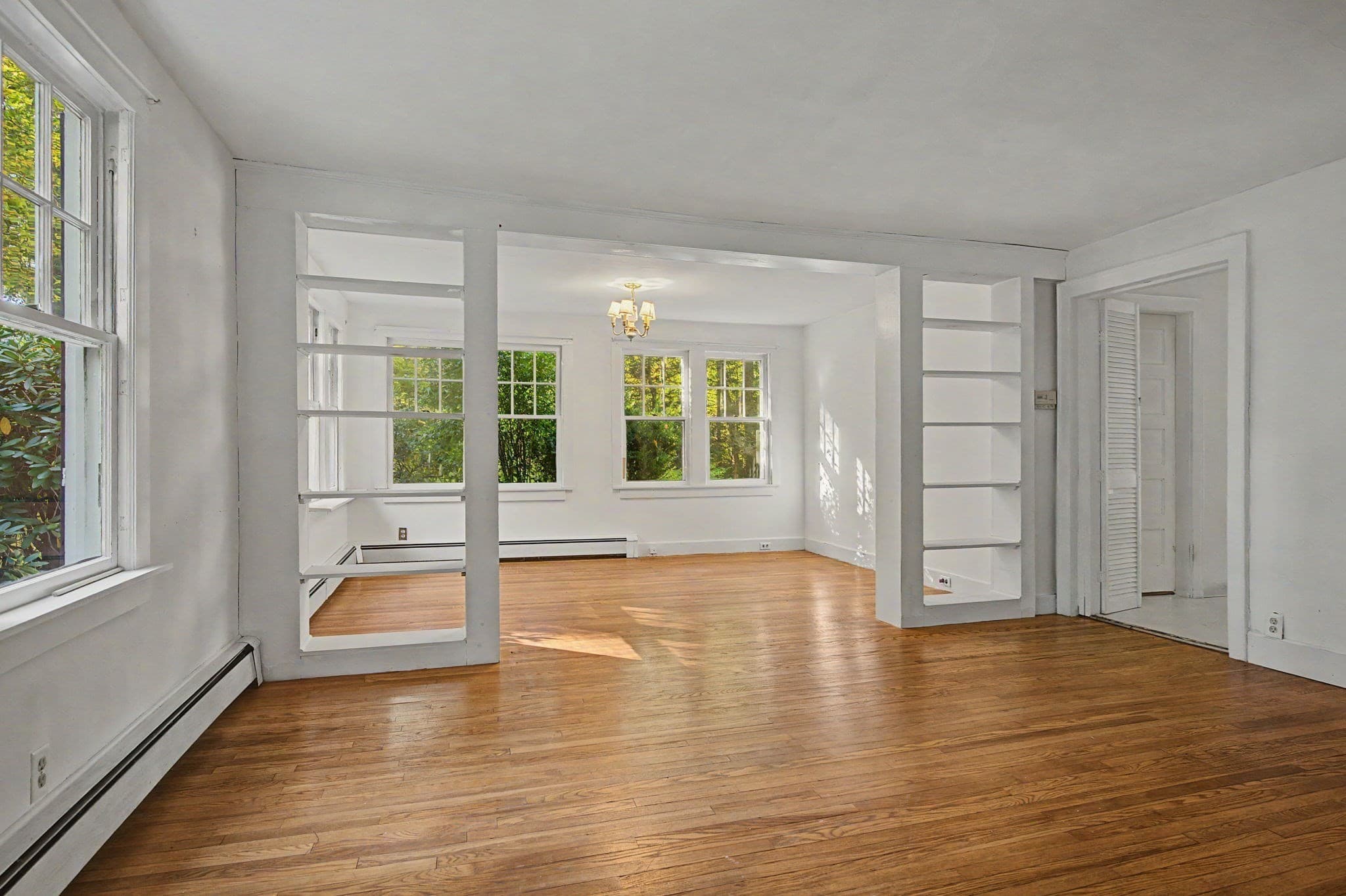 Single Family Residence at 68 Coles Meadow Rd, Northampton MA 01060, photo 11 of 42