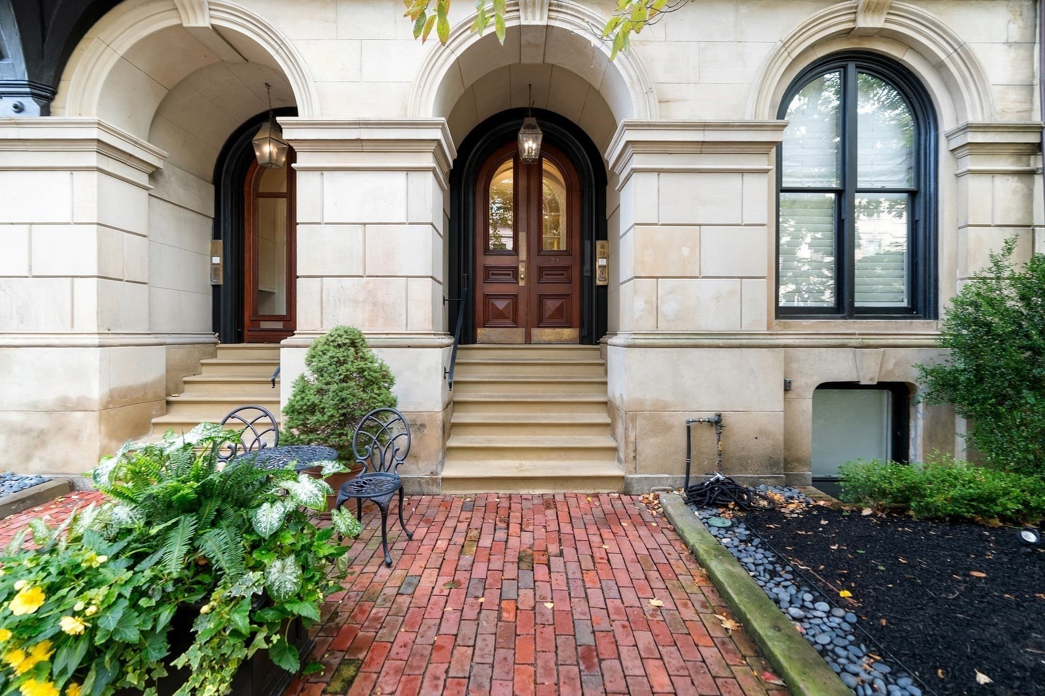 Condominium at 24 Marlborough St # 6, Boston MA 02116, photo 35 of 38