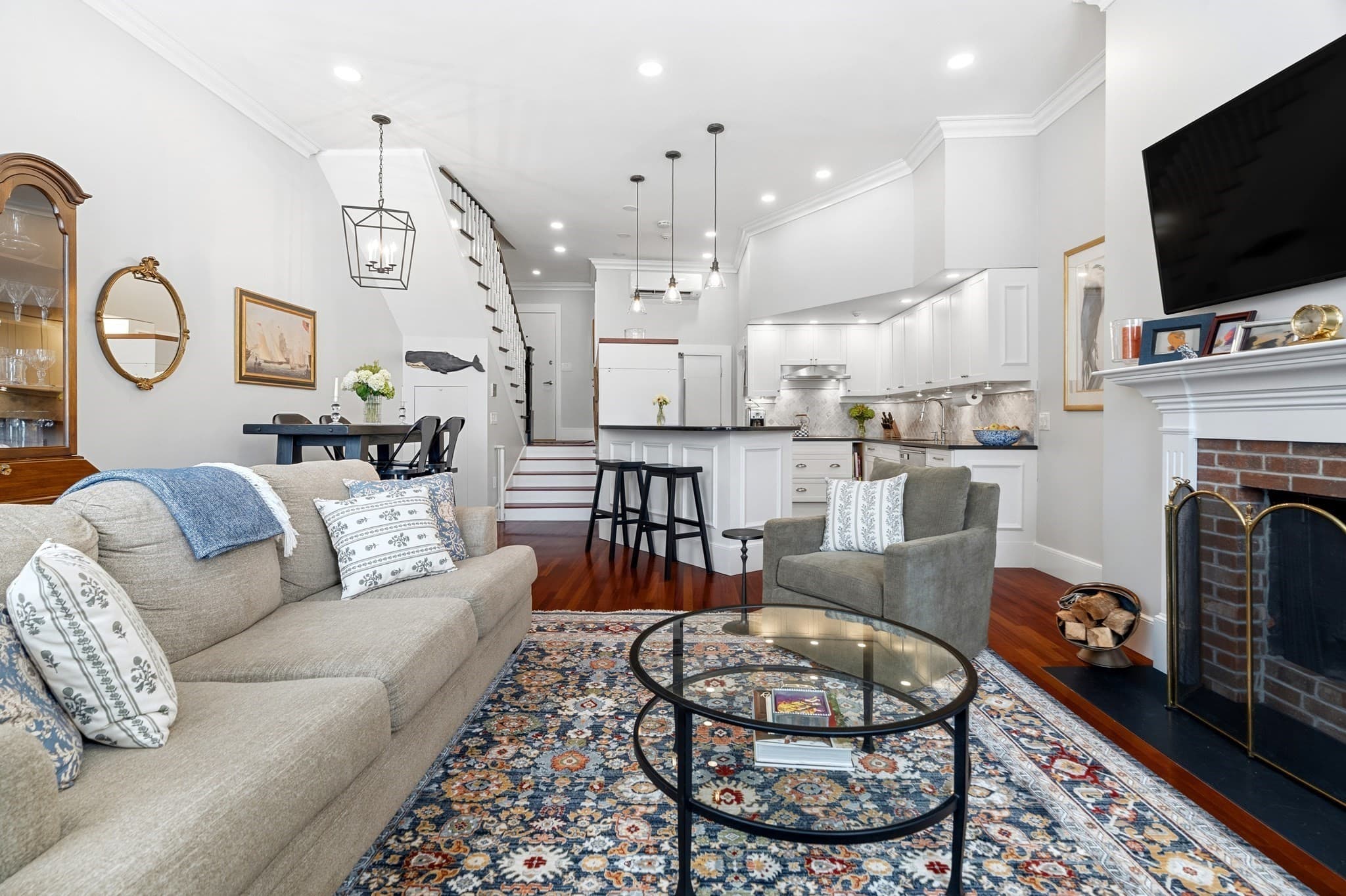 Condominium at 24 Marlborough St # 6, Boston MA 02116, photo 8 of 38