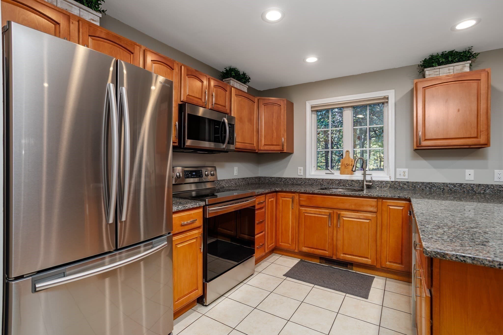 Condominium at 7 Patriots Way # D, Sterling MA 01564, photo 14 of 36