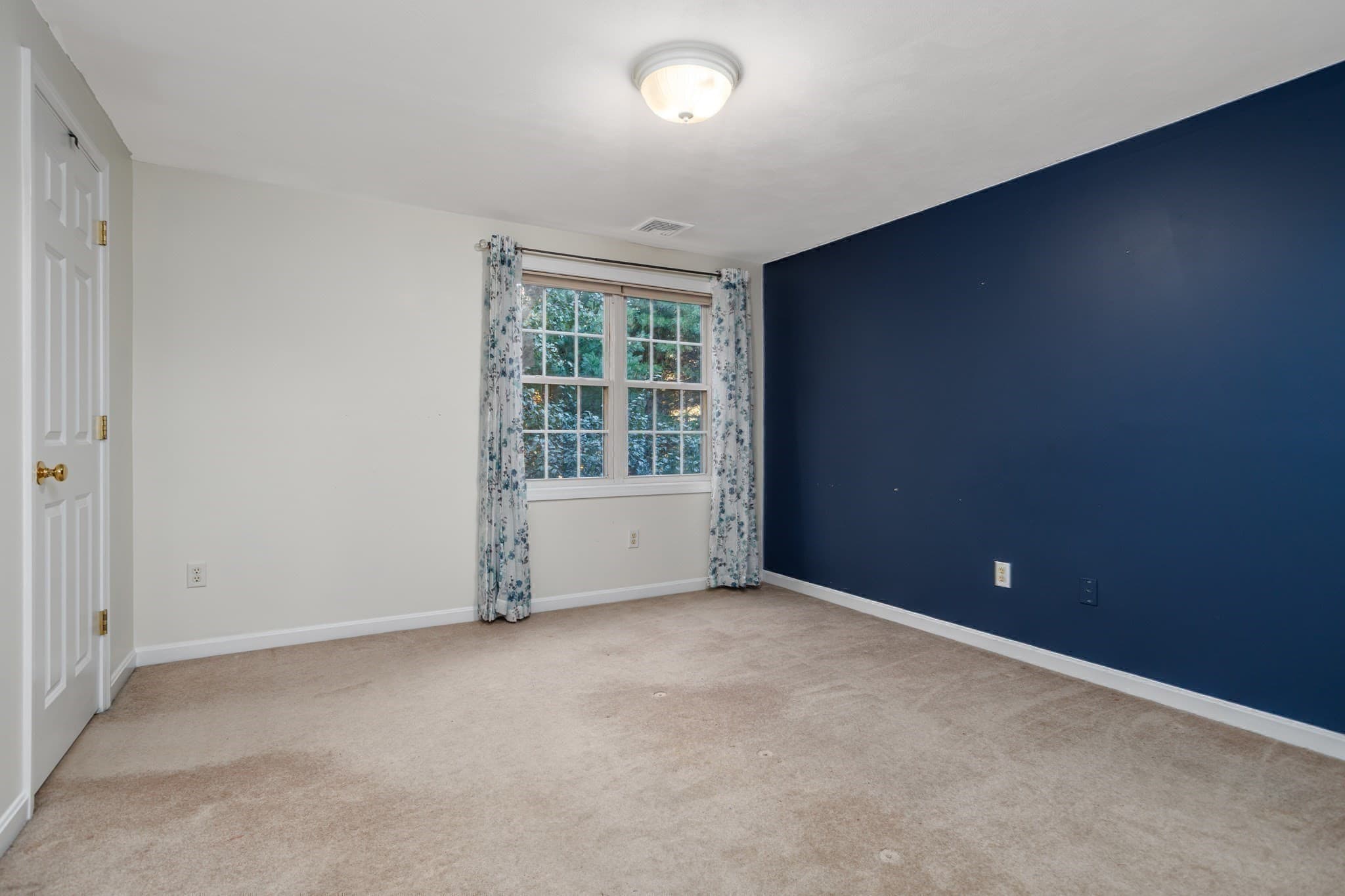 Condominium at 7 Patriots Way # D, Sterling MA 01564, photo 21 of 36