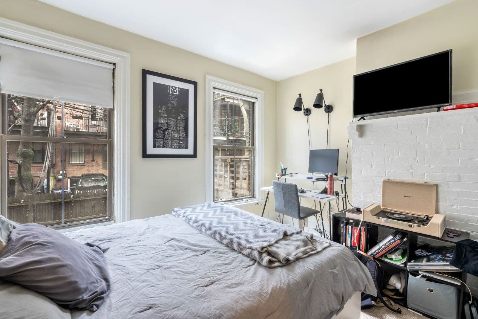 Apartment at 182 West Brookline Street # 1, Boston MA 02118, photo 8 of 12