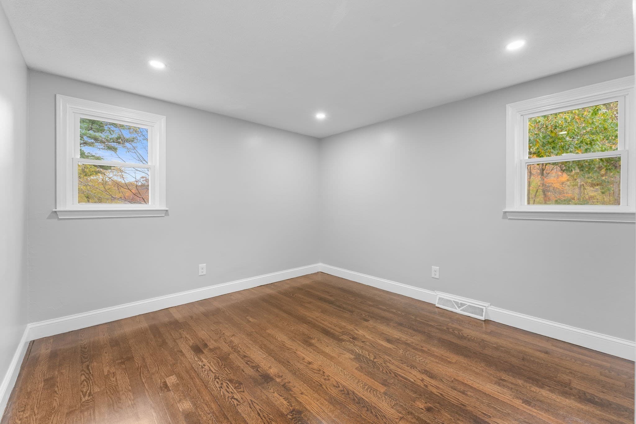 Single Family Residence at 124 Auburn St, Whitman MA 02382, photo 12 of 24
