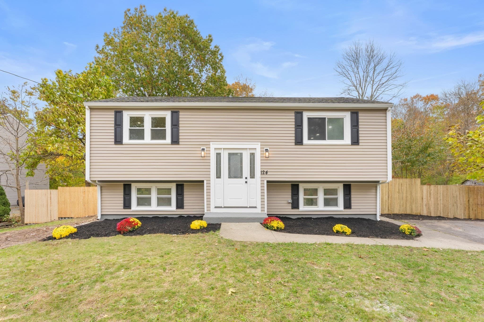 Single Family Residence at 124 Auburn St, Whitman MA 02382, photo 3 of 24