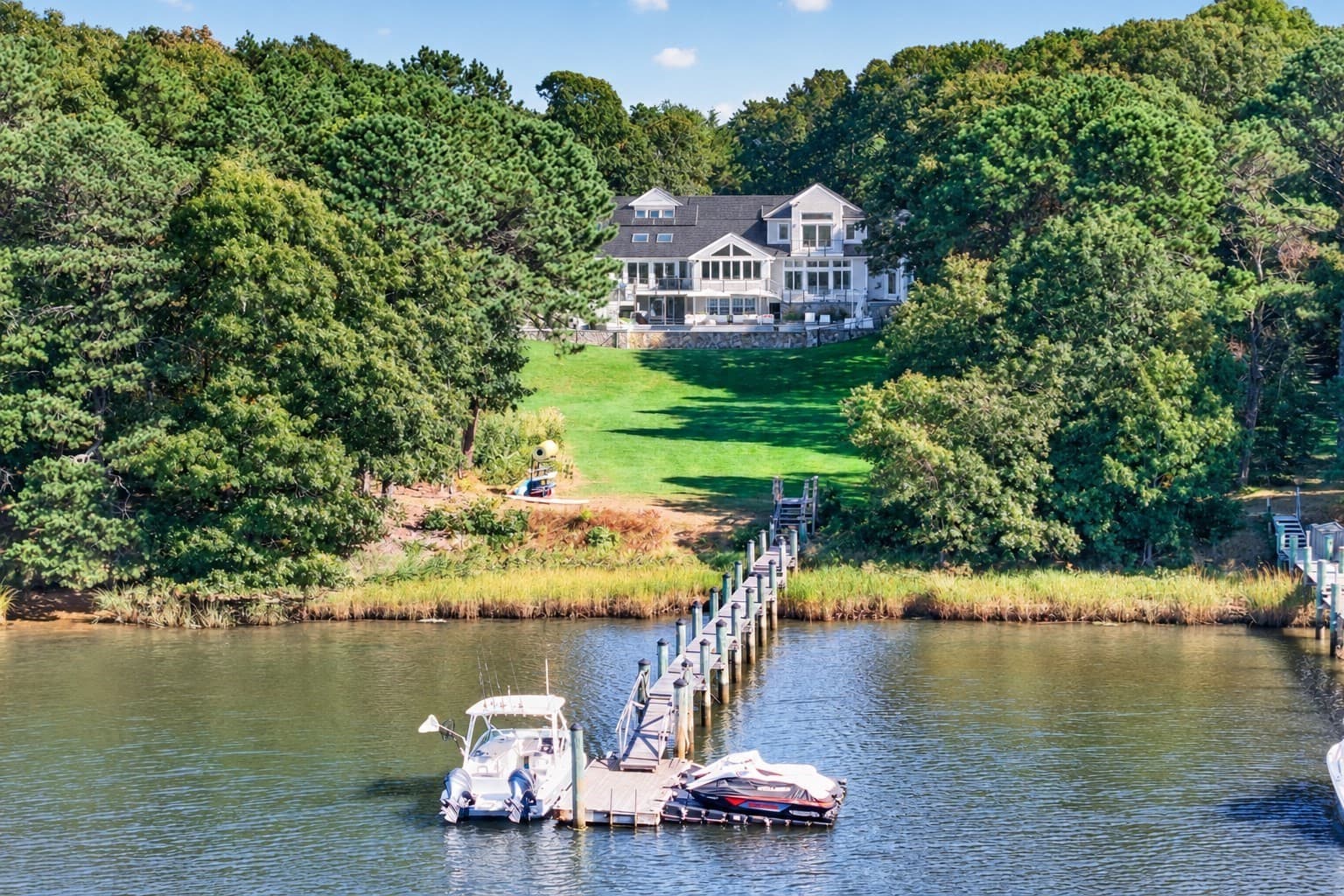 396 Baxters Neck Rd, Barnstable MA 02648