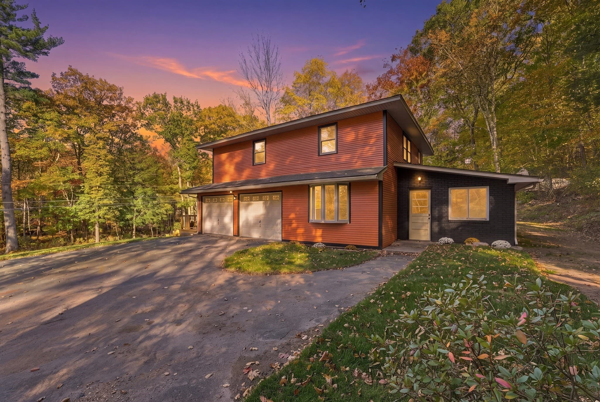 1273 General Knox Rd, Russell MA 01071