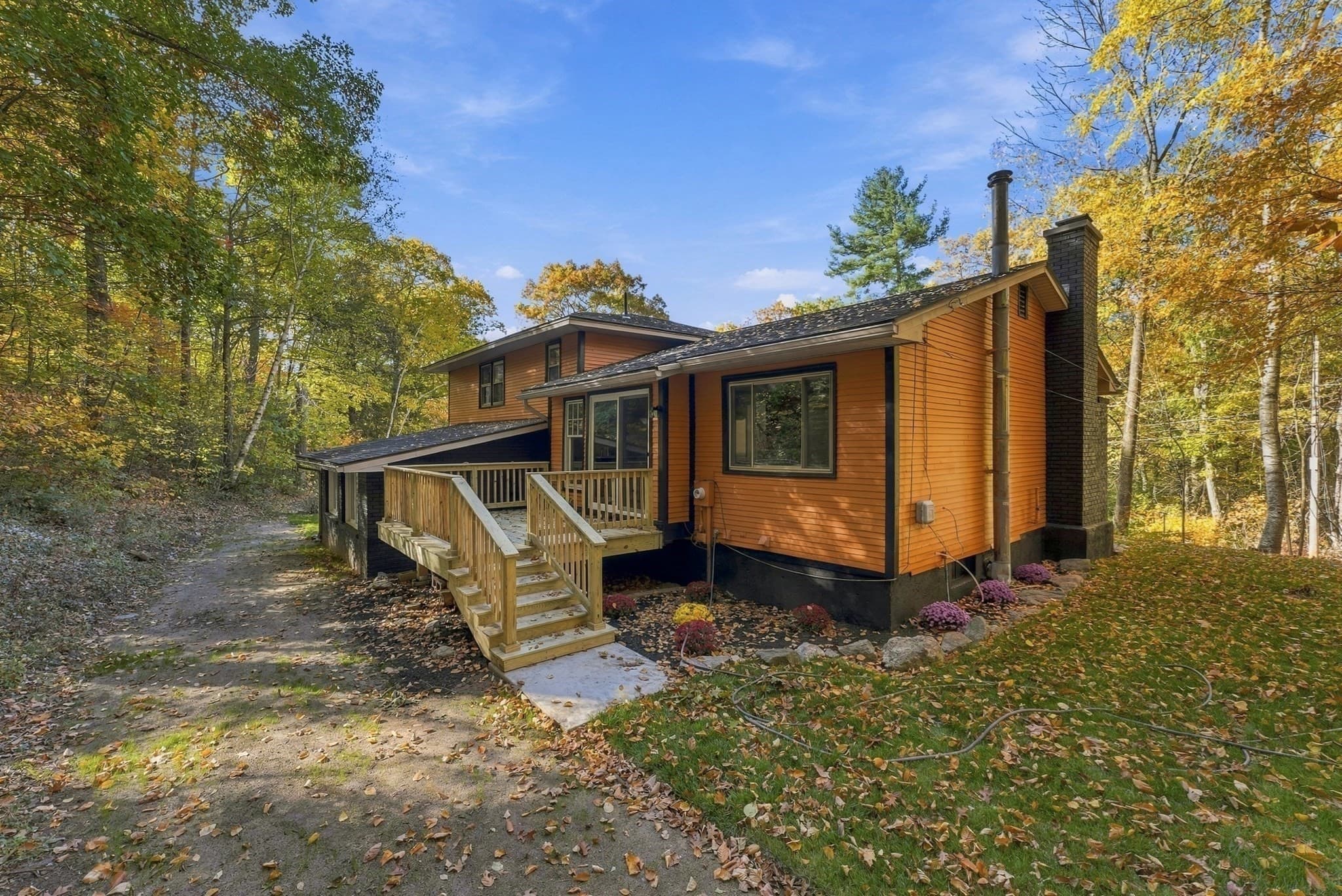 Single Family Residence at 1273 General Knox Rd, Russell MA 01071, photo 4 of 42