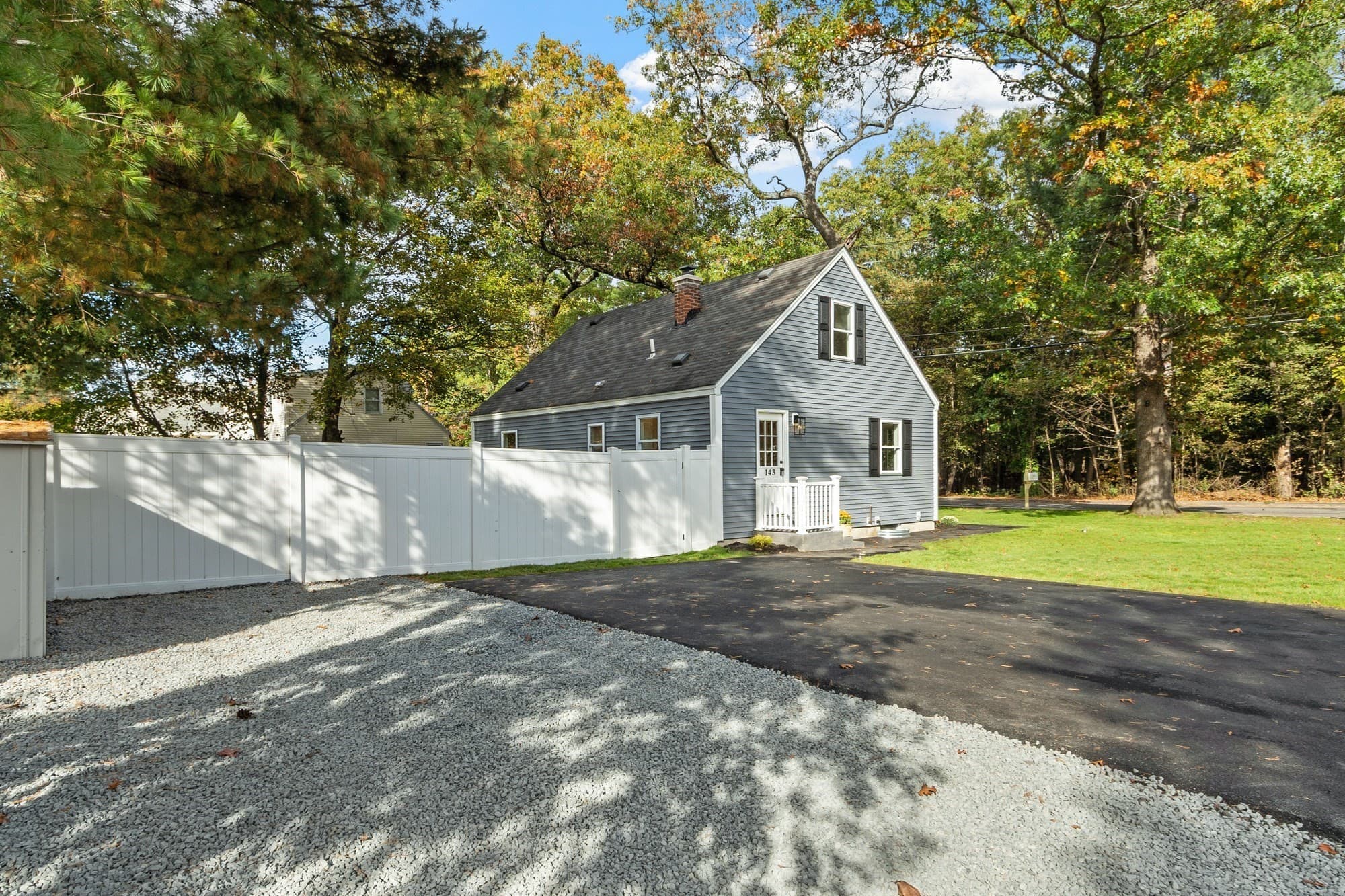 Single Family Residence at 143 Foster Road, Tewksbury MA 01876, photo 6 of 34