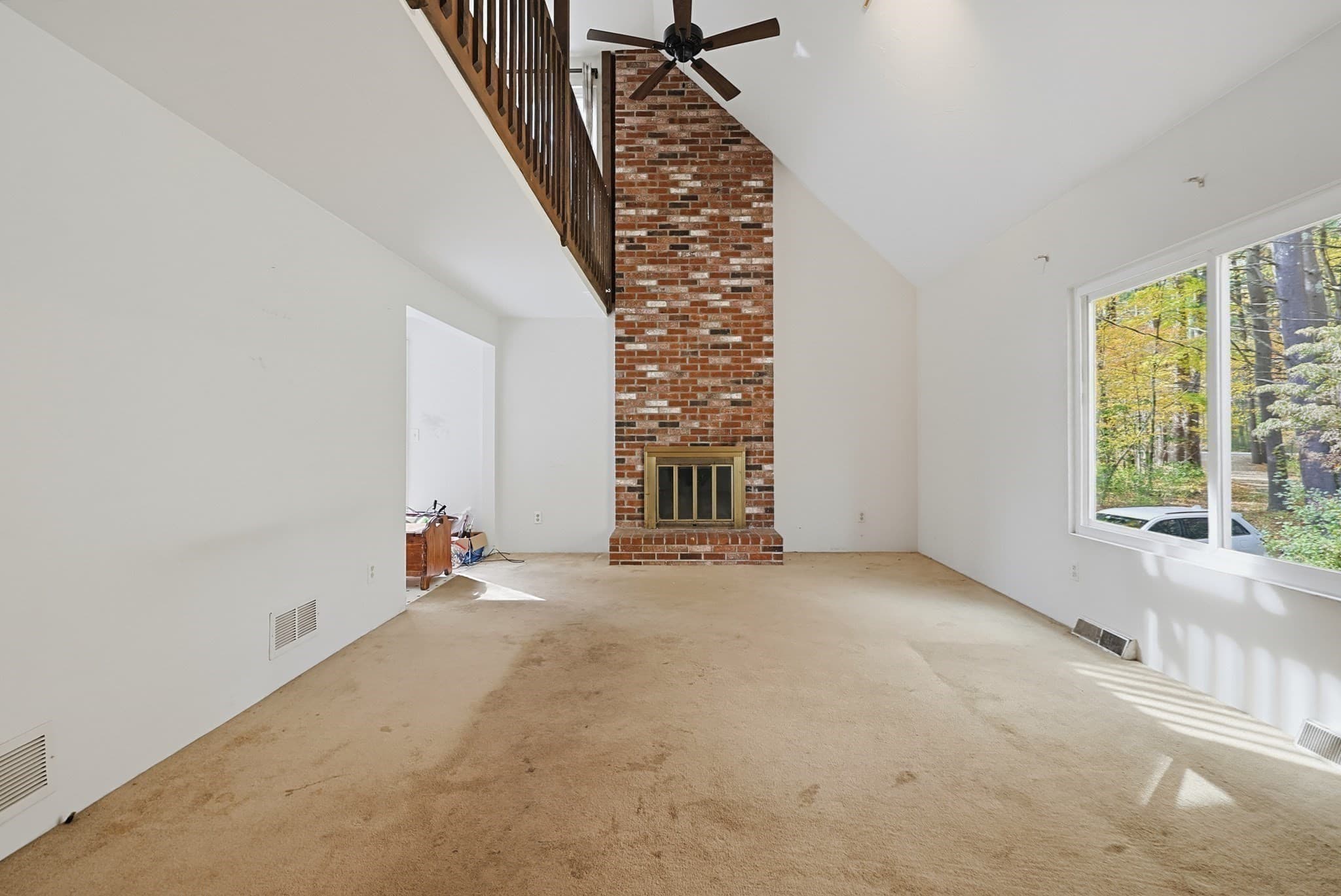 Single Family Residence at 741 Winter St., Holliston MA 01746, photo 4 of 38