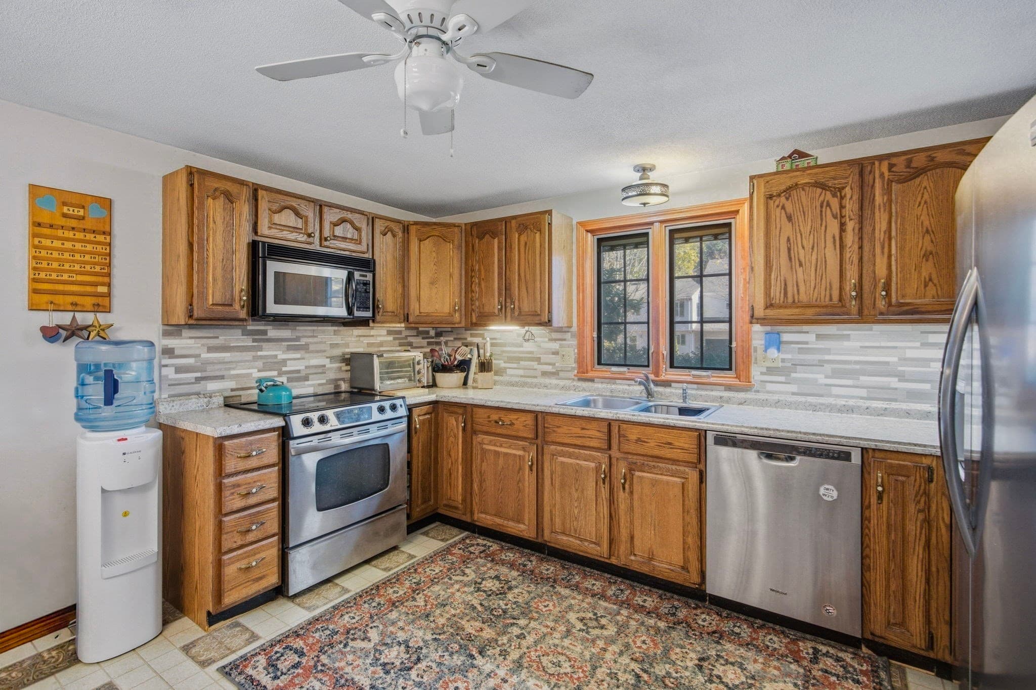 Single Family Residence at 3 Matthew Drive, Easthampton MA 01027, photo 7 of 32