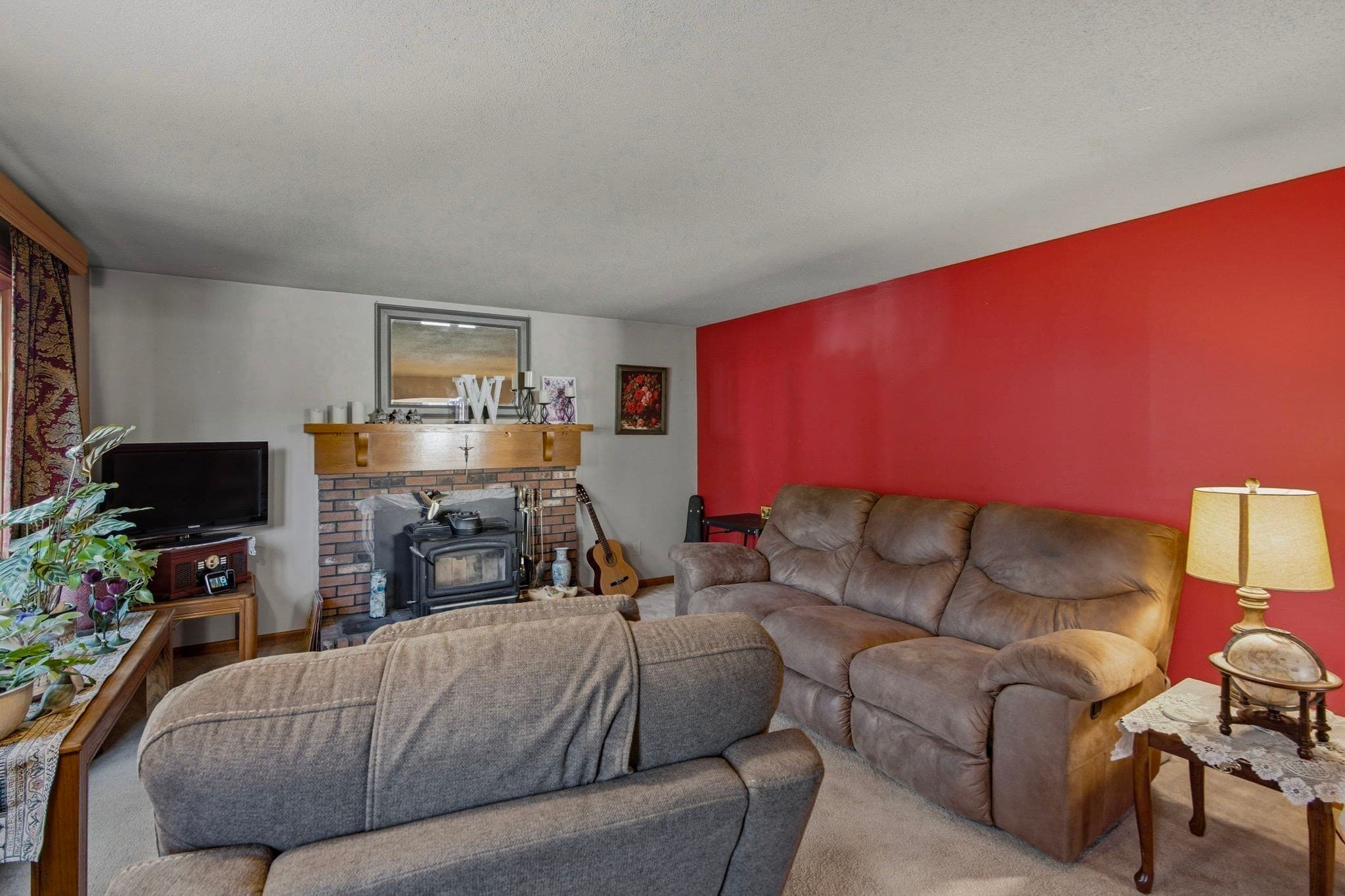 Single Family Residence at 3 Matthew Drive, Easthampton MA 01027, photo 14 of 32