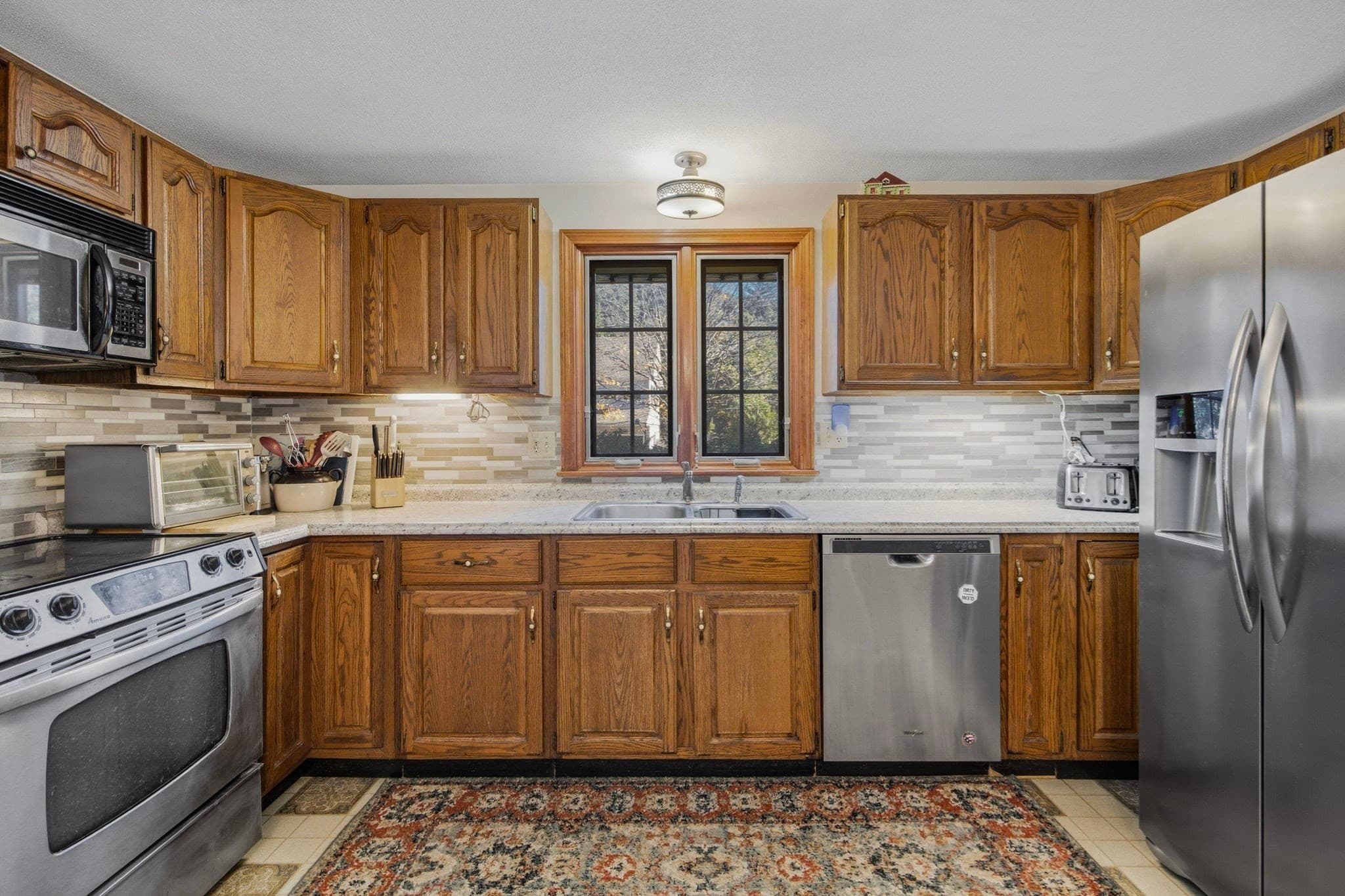 Single Family Residence at 3 Matthew Drive, Easthampton MA 01027, photo 8 of 32