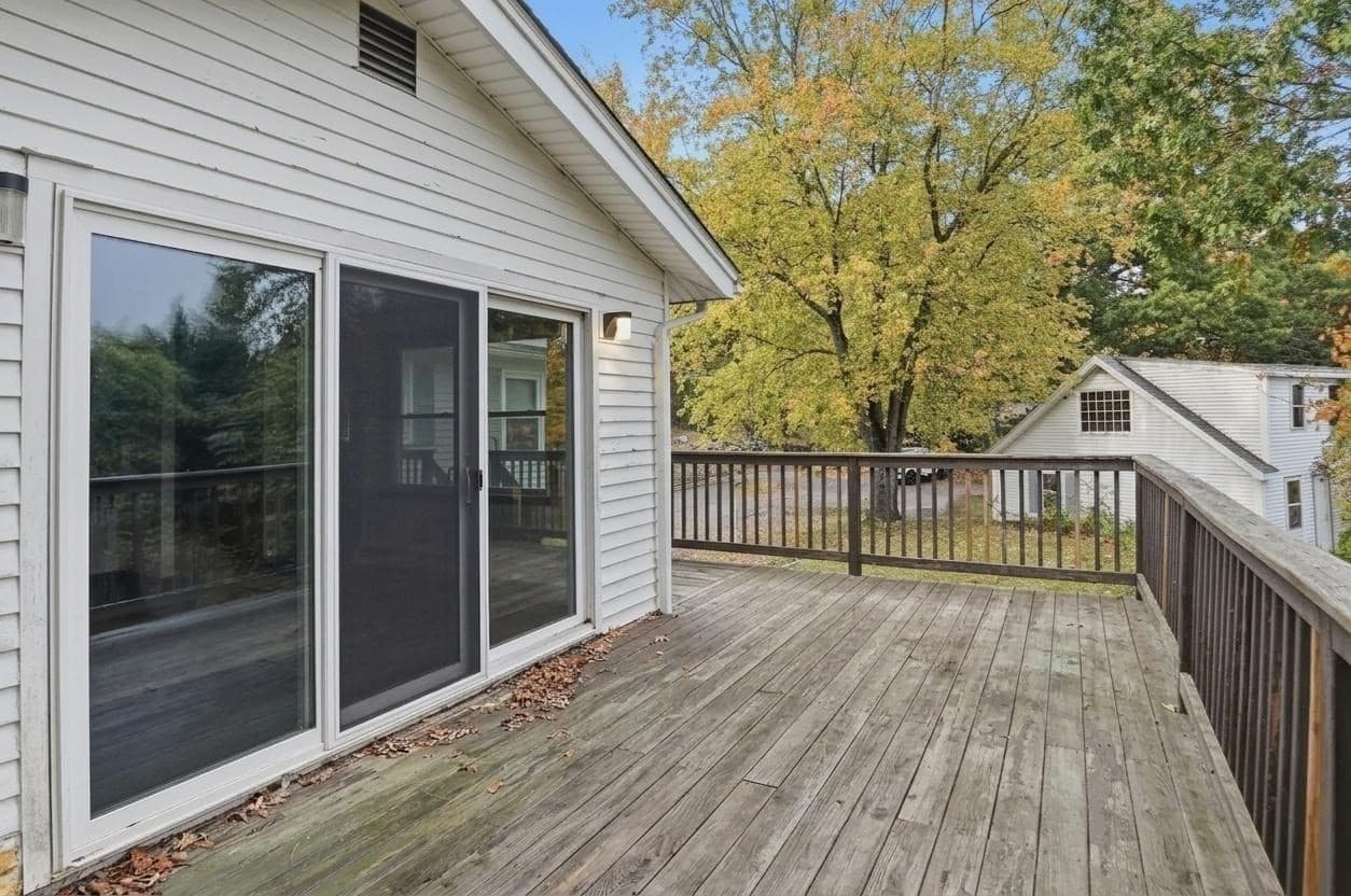 Single Family Residence at 160 Millbury Street, Auburn MA 01501, photo 32 of 38