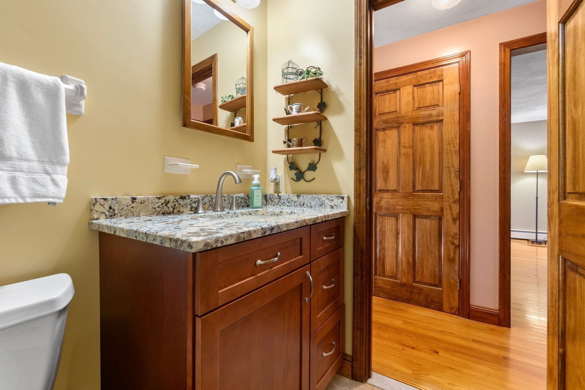 Single Family Residence at 3 Anthony Ln, Danvers MA 01923, photo 15 of 41