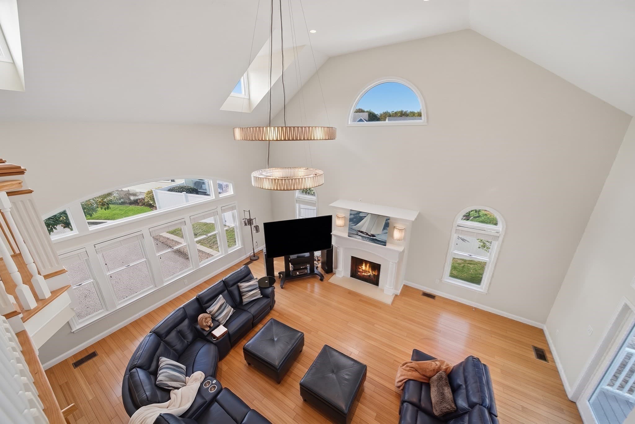 Single Family Residence at 245 Judge Rd, Lynn MA 01904, photo 7 of 42