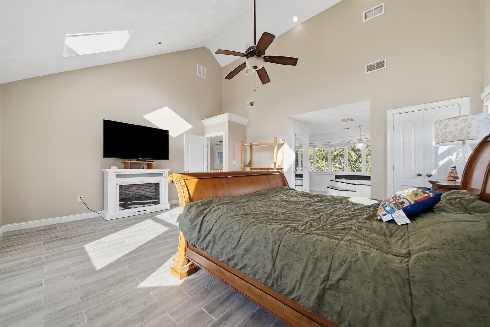 Single Family Residence at 245 Judge Rd, Lynn MA 01904, photo 20 of 42