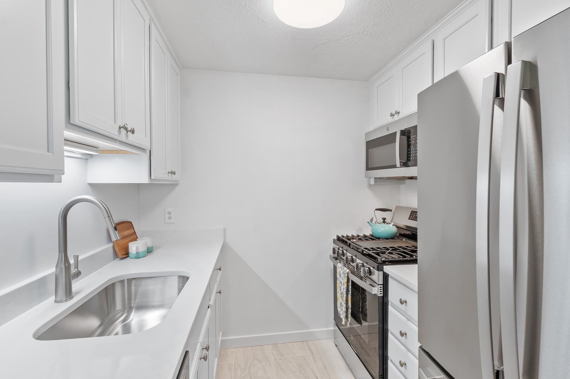 Condominium at 407 Great Rd # 7, Acton MA 01720, photo 4 of 29