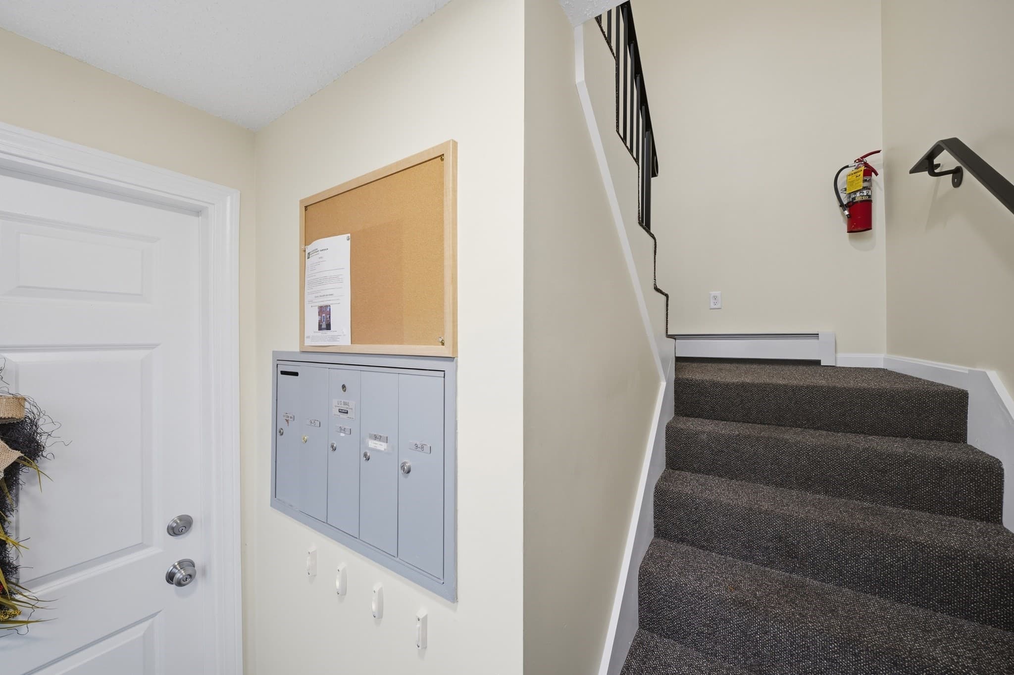 Condominium at 9 Myles Standish Drive # 8, Haverhill MA 01830, photo 23 of 33