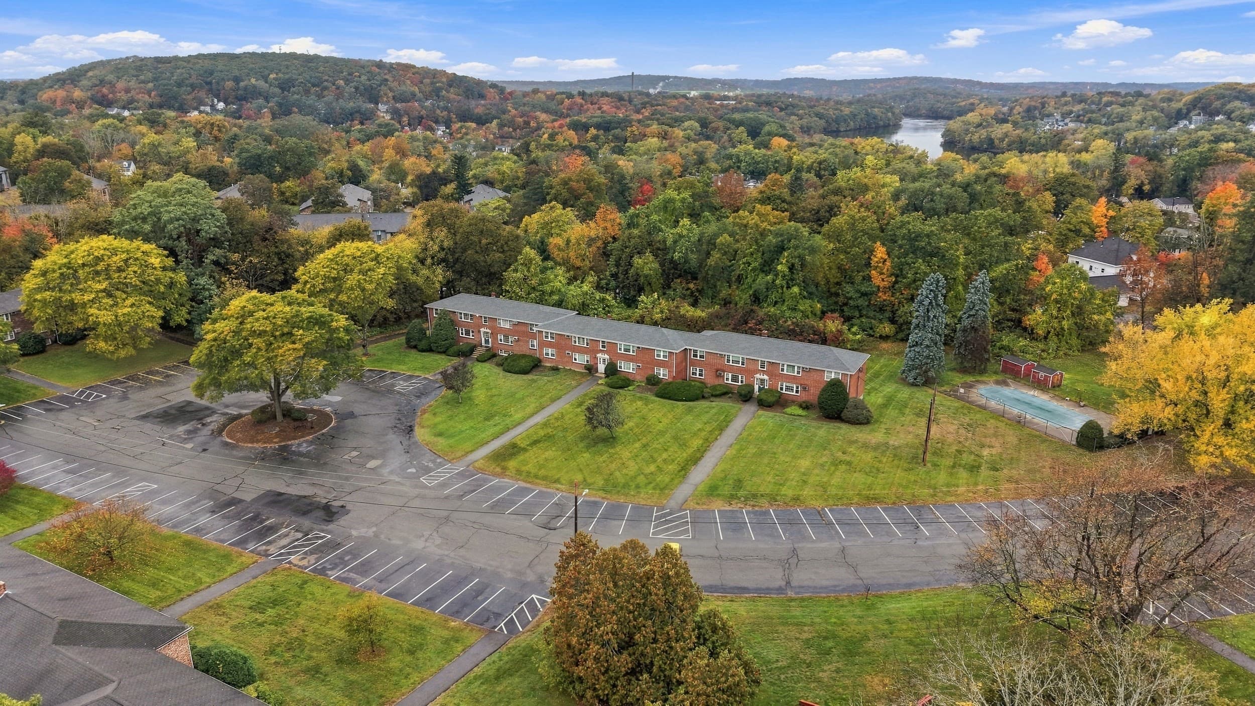 Condominium at 9 Myles Standish Drive # 8, Haverhill MA 01830, photo 6 of 33