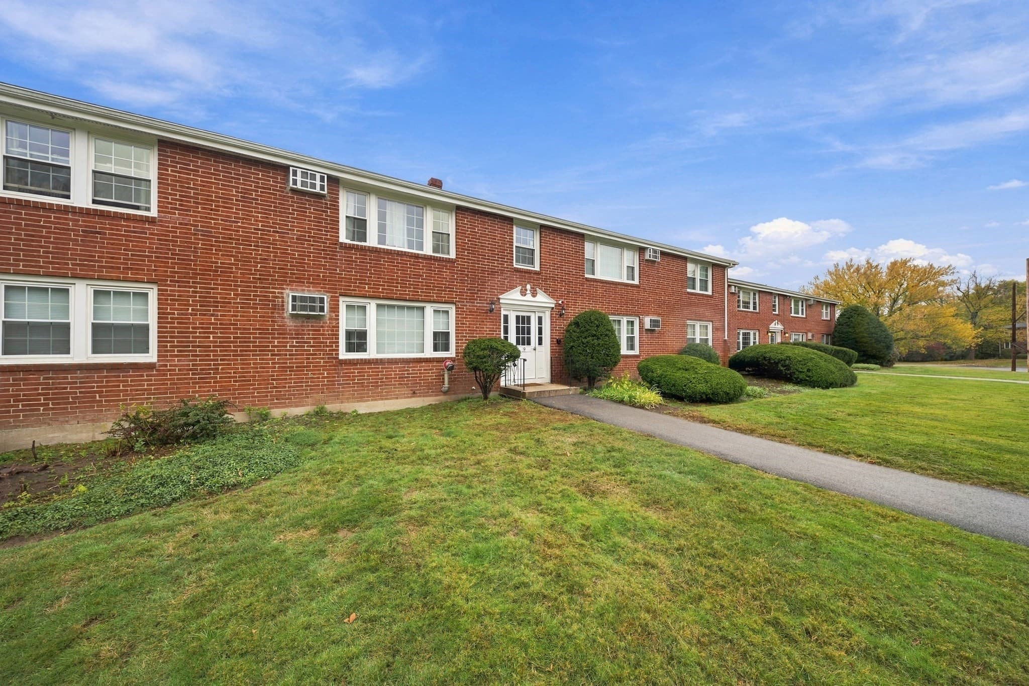 Condominium at 9 Myles Standish Drive # 8, Haverhill MA 01830, photo 13 of 33