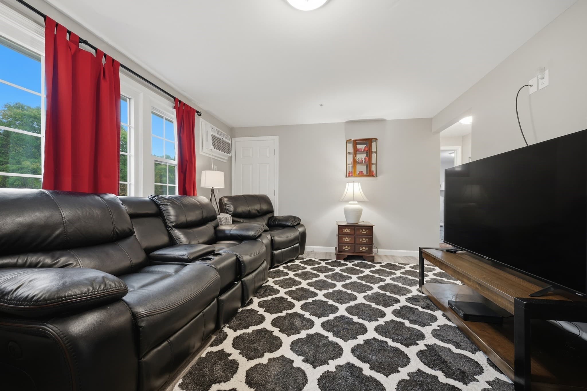 Condominium at 9 Myles Standish Drive # 8, Haverhill MA 01830, photo 17 of 33