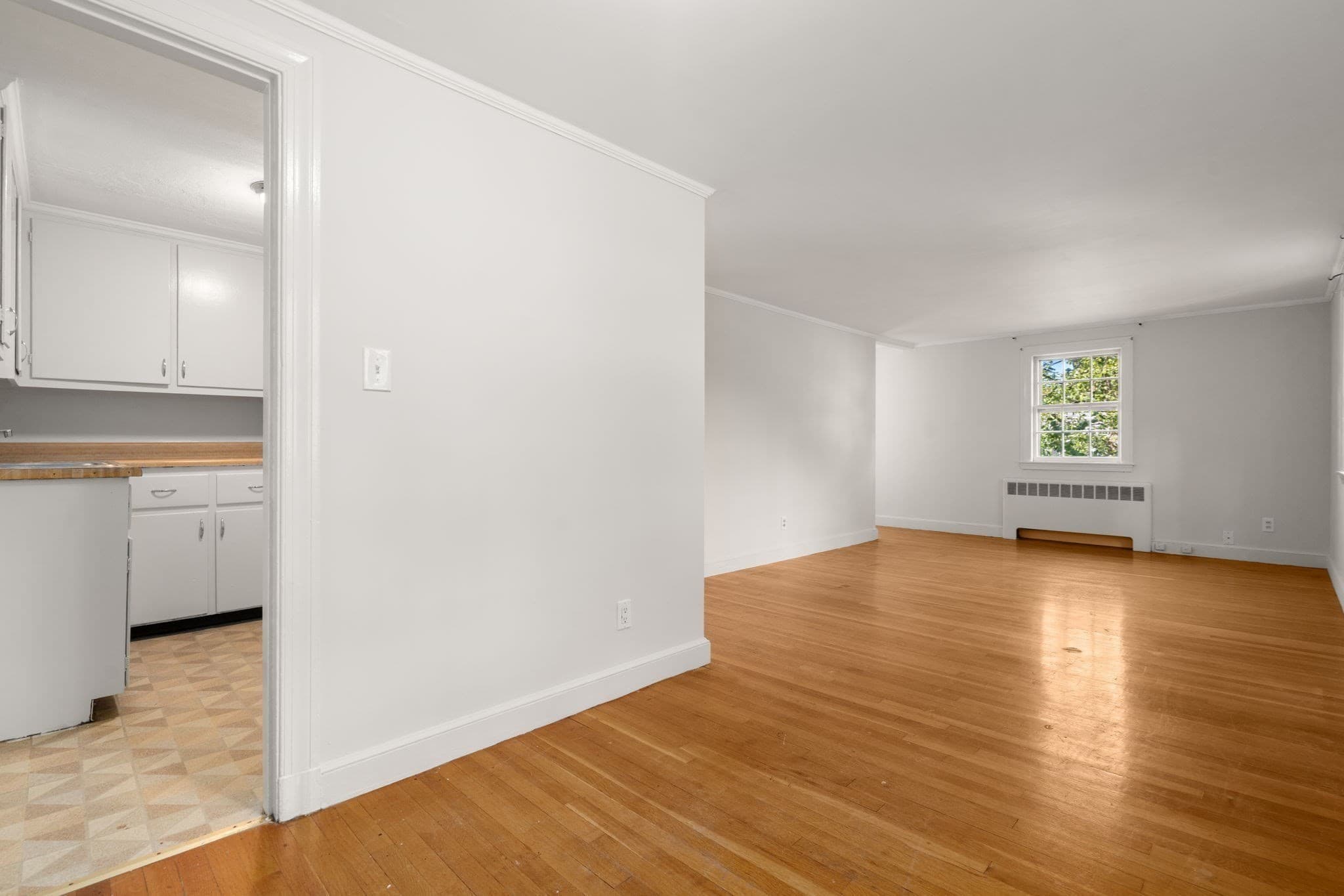 2 Family - 2 Units Up/Down at 44 Mount Vernon, Boston MA 02135, photo 12 of 18