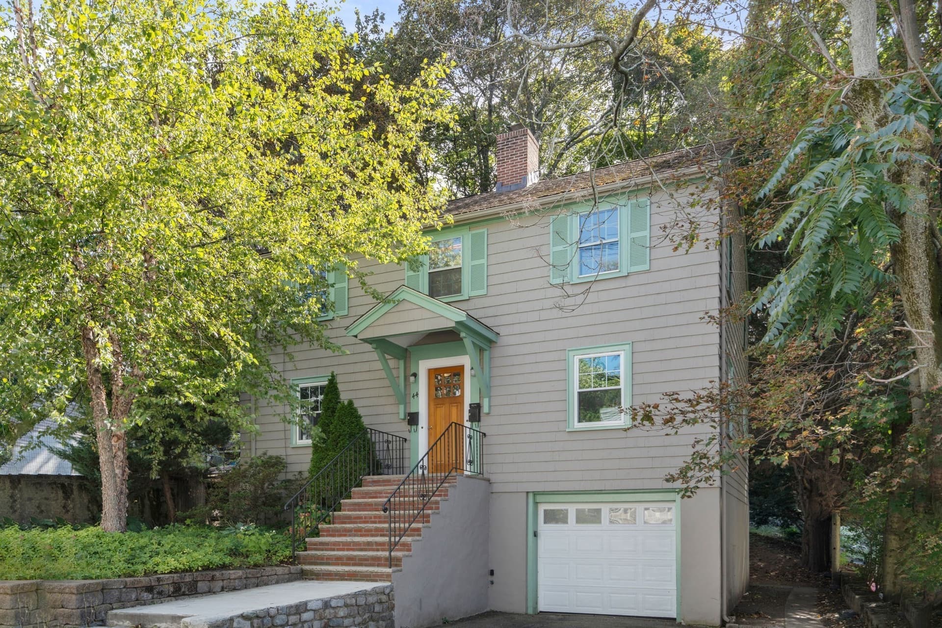 44 Mount Vernon, Boston MA 02135