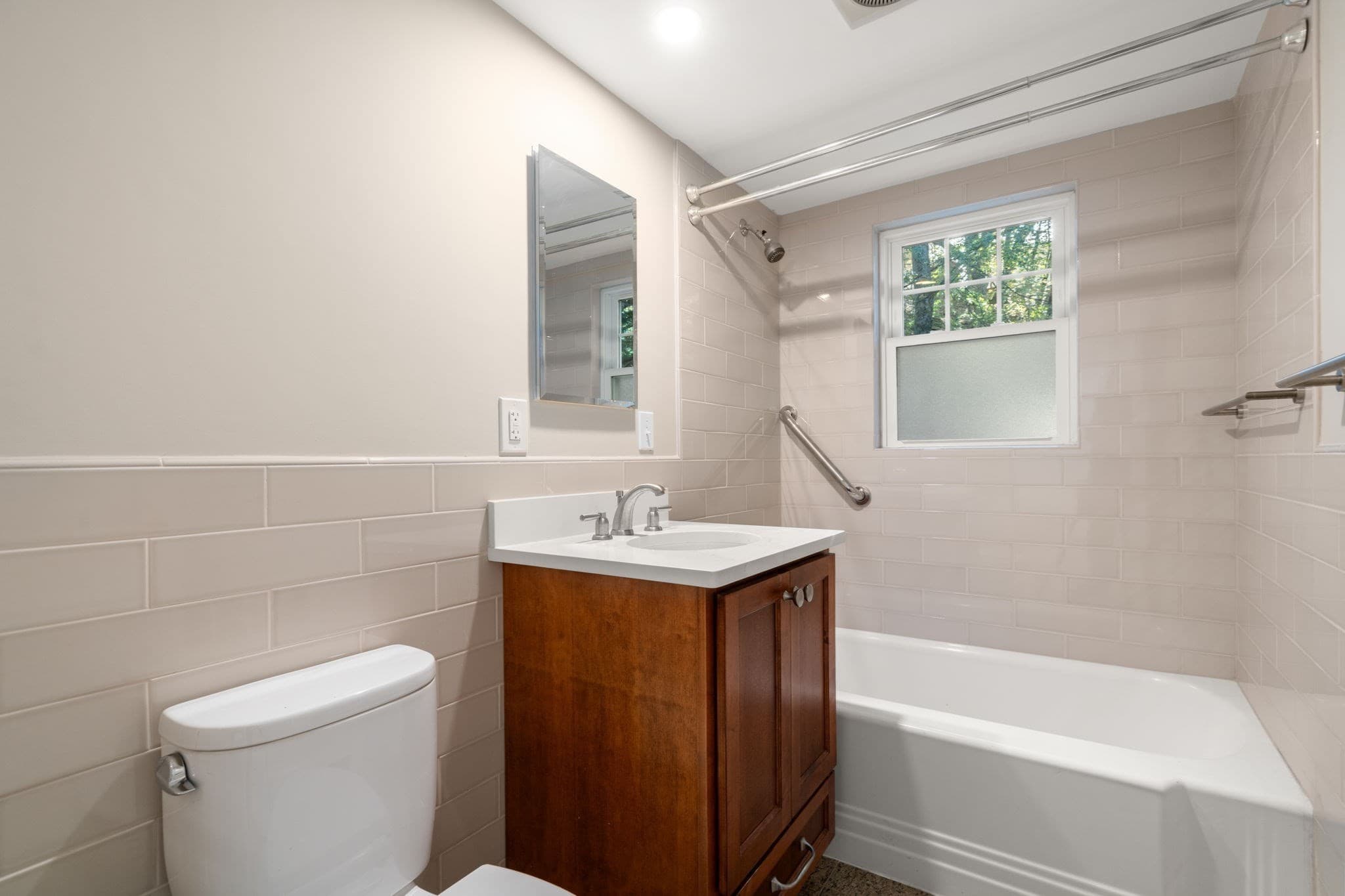 2 Family - 2 Units Up/Down at 44 Mount Vernon, Boston MA 02135, photo 10 of 18