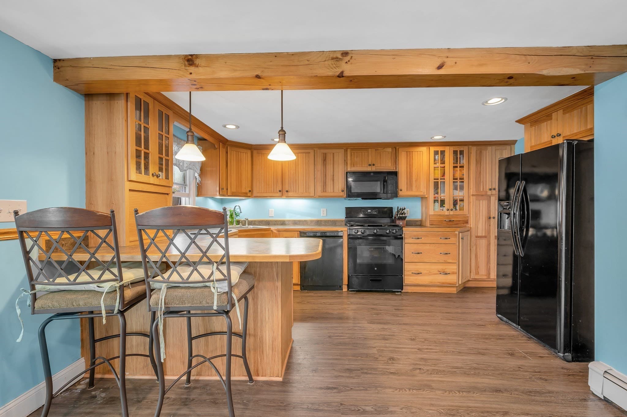 Single Family Residence at 100 Hilltop Rd, Dracut MA 01826, photo 10 of 33
