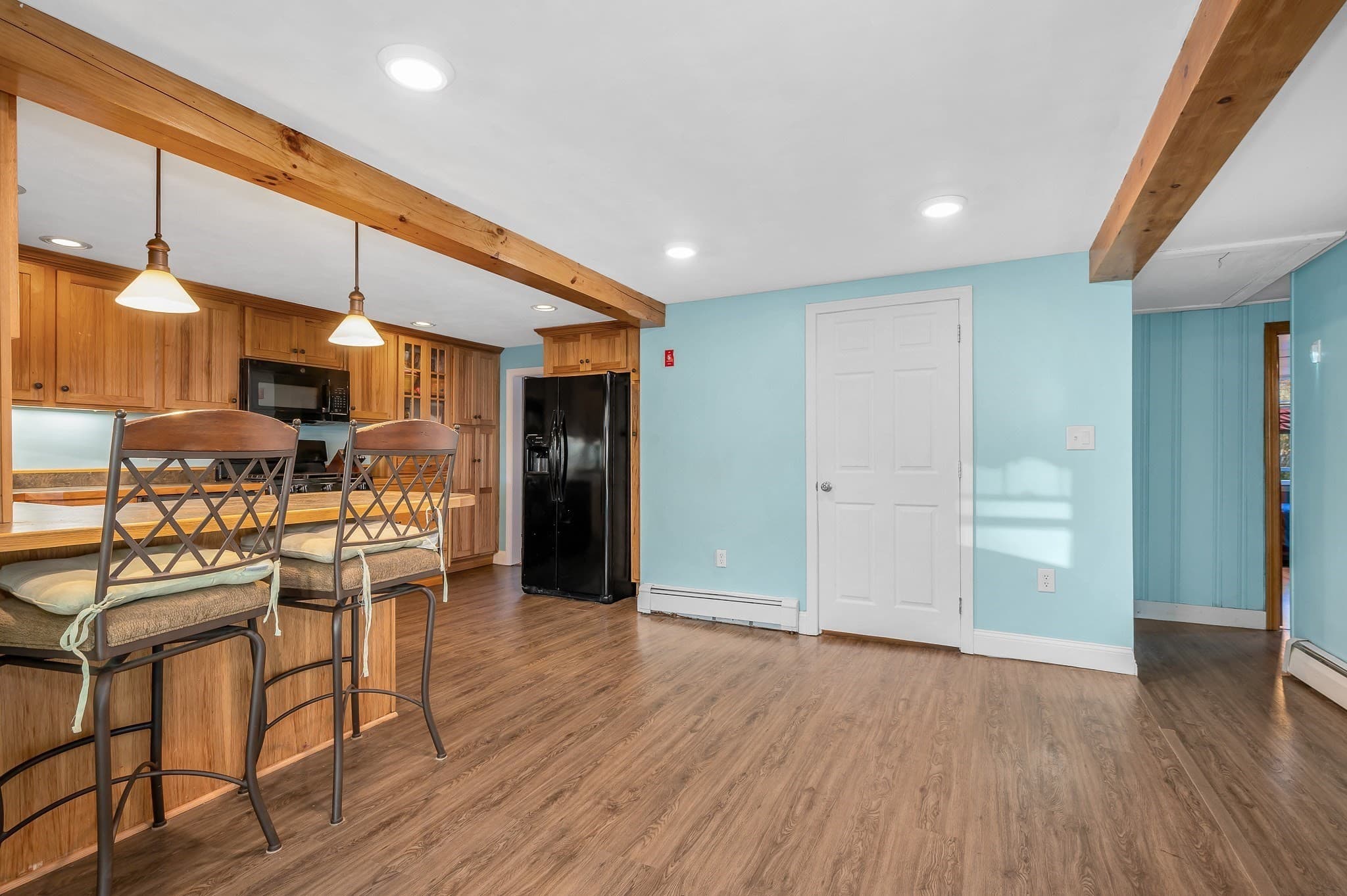 Single Family Residence at 100 Hilltop Rd, Dracut MA 01826, photo 11 of 33
